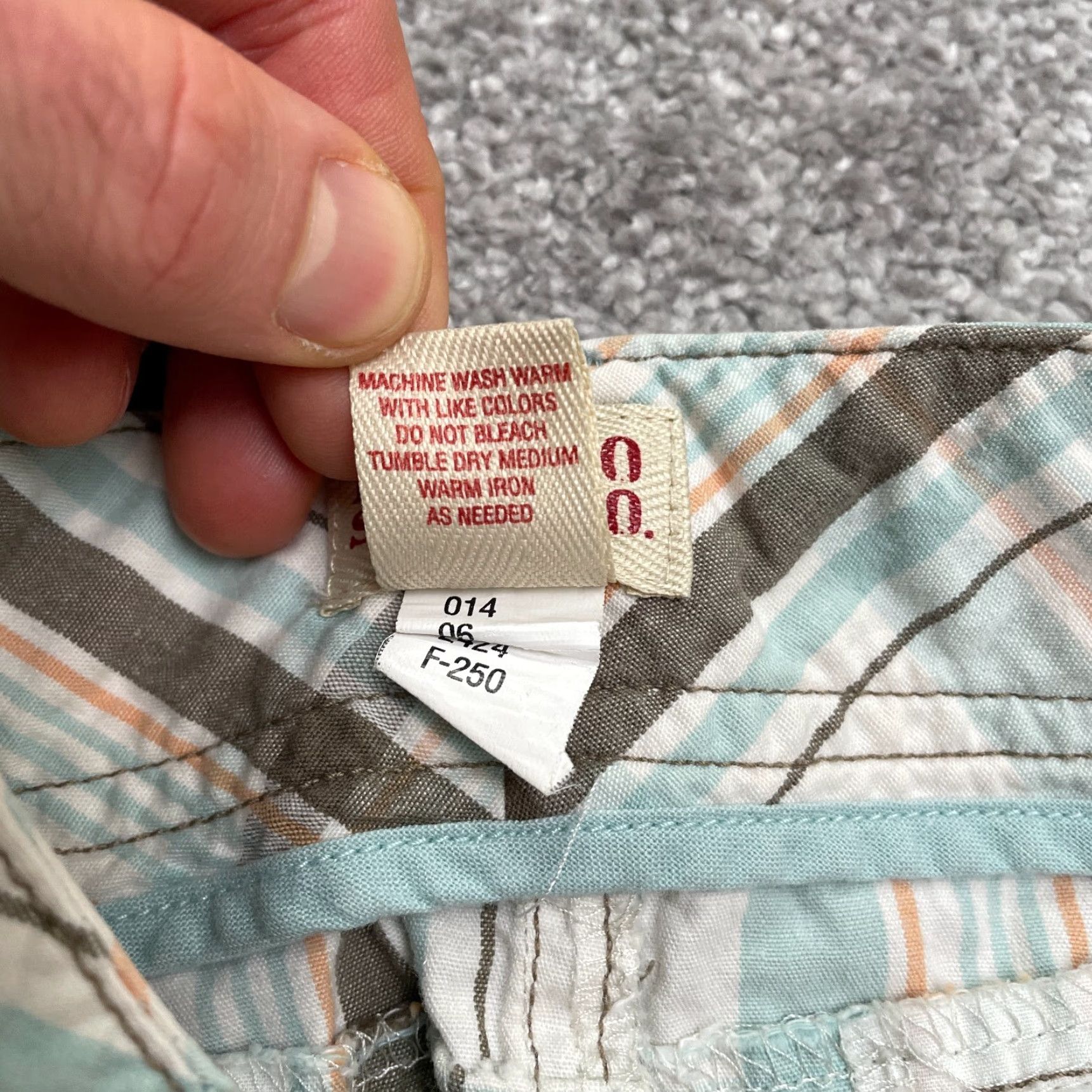 Mossimo Mossimo Supply Plaid Bermuda Shorts Juniors 7 Multicolor Cotton Pockets Casual Size 28" / US 6 / IT 42 - 5 Thumbnail