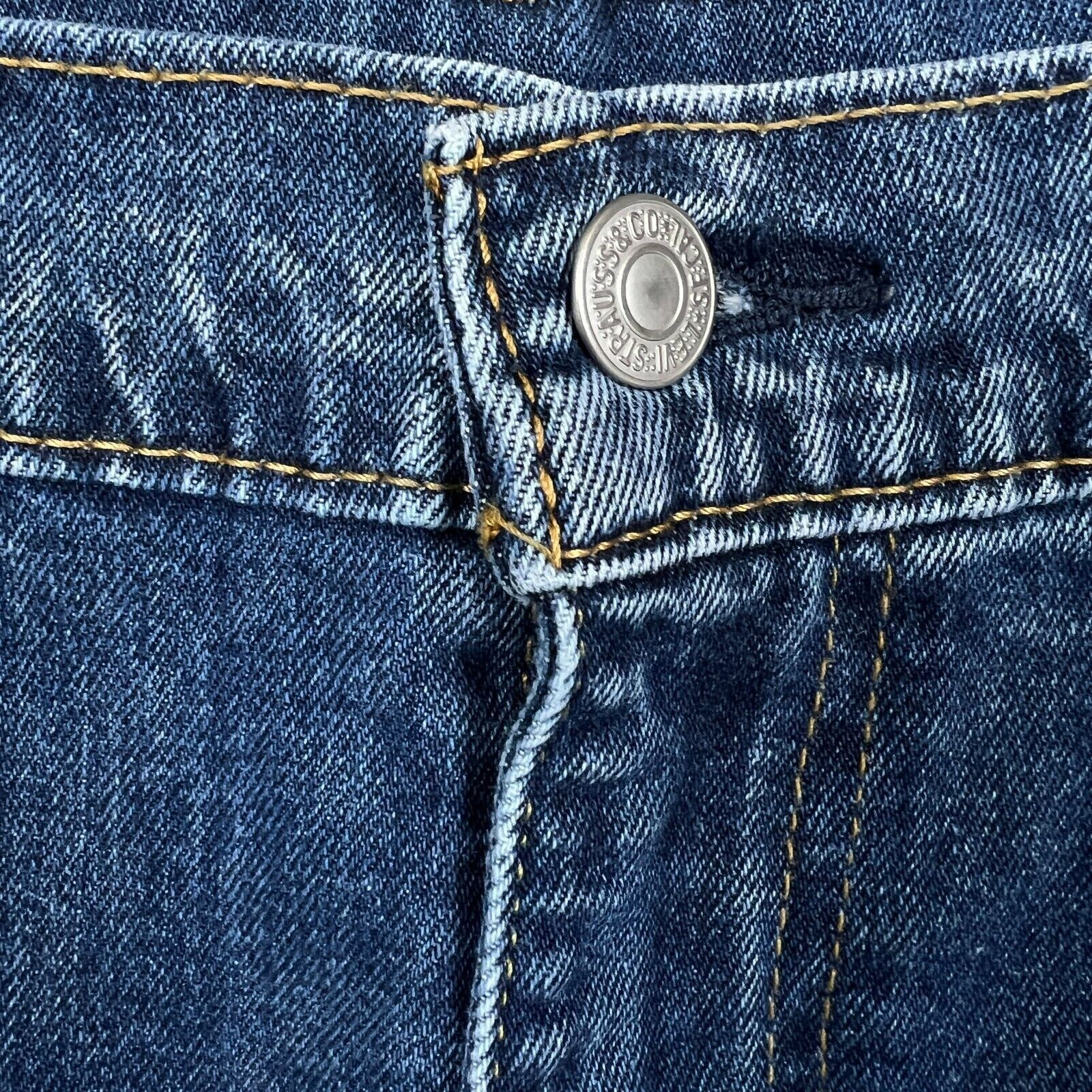 Levi's × Vintage Levi's 505 Jeans 36x26 Regular Fit Straight Leg Denim Pant Size US 36 / EU 52 - 3 Thumbnail