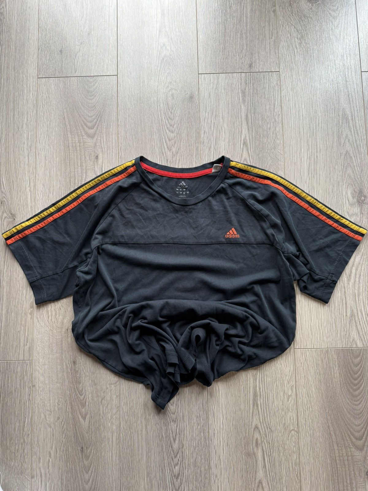 Adidas Vintage 00s adidas tee Size US L / EU 52-54 / 3 - 1 Thumbnail