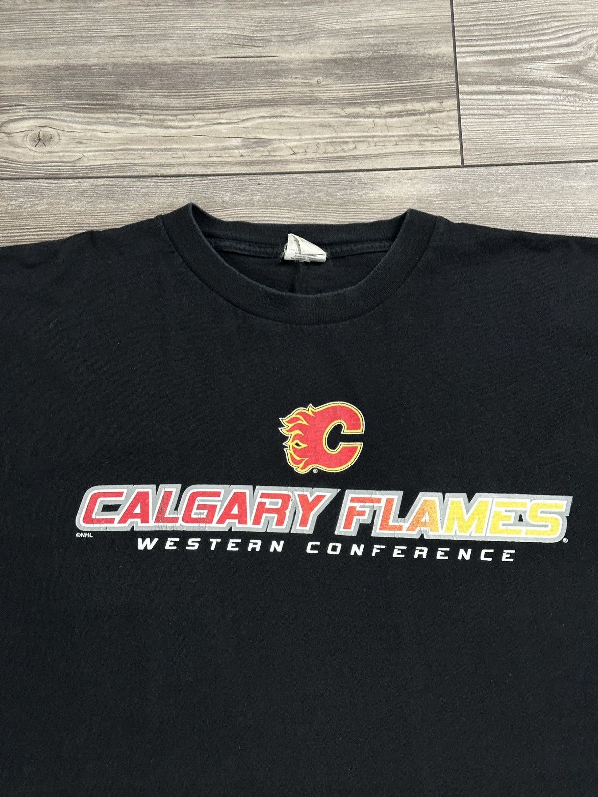 NHL × Vintage Vintage 90’s Calgary Flames Puma T Shirt Size US XL / EU 56 / 4 - 2 Thumbnail