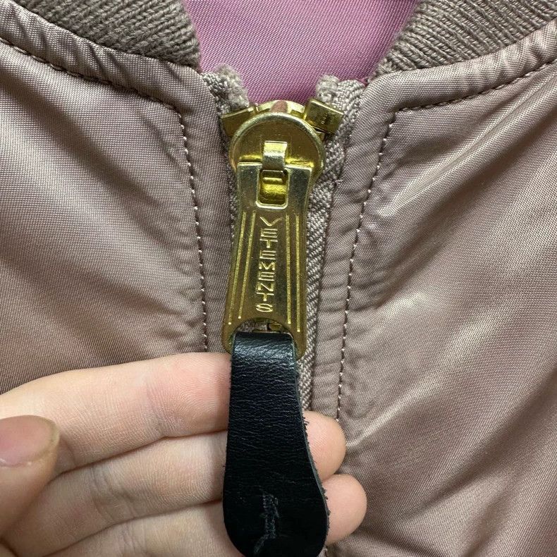 Vetements Vetements Double-Sided Bomber ma-1 Milk Tea Pilot Jacket Size US XXS / EU 40 - 7 Thumbnail