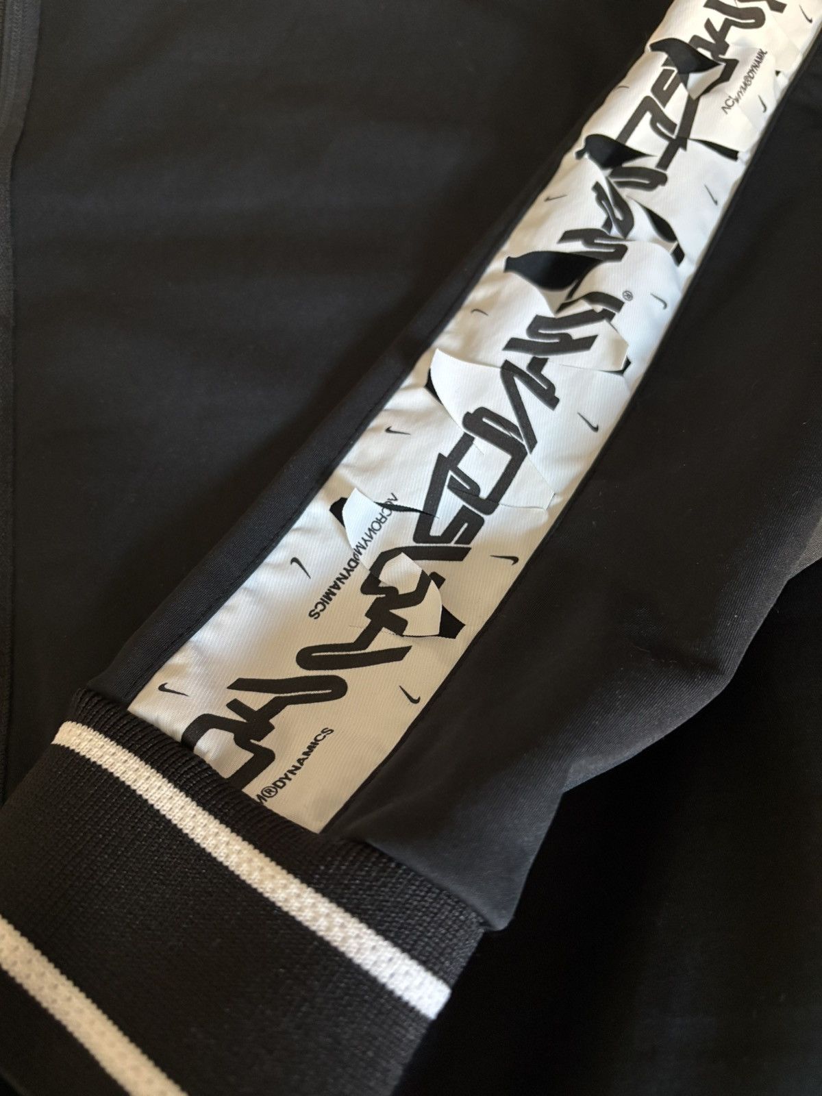 Acronym × Nike Brand new Nike x acronym track jacket Large Size US L / EU 52-54 / 3 - 3 Thumbnail