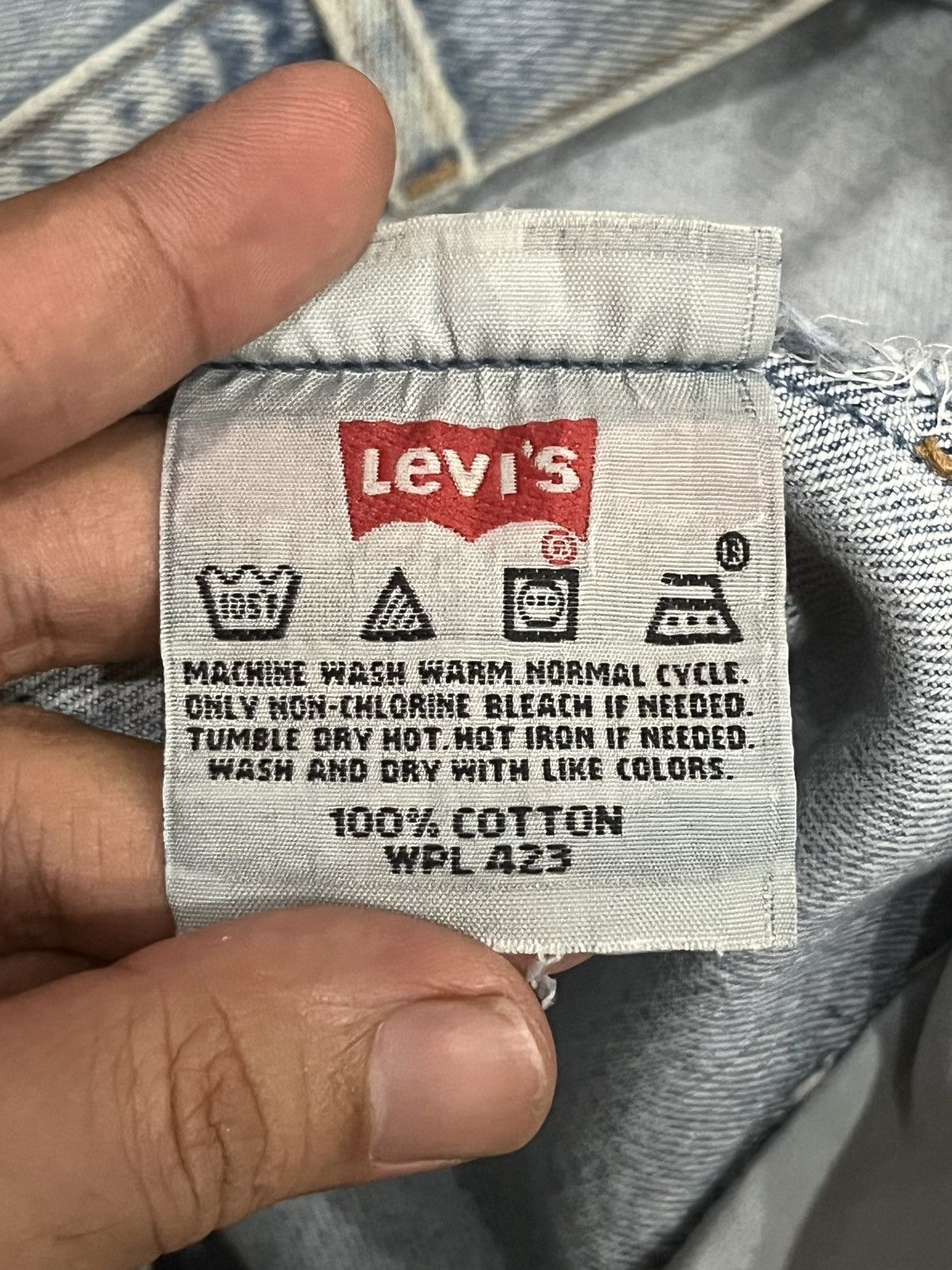 Levi's Vintage 90s Levi’s 501 Buttonfly Light Blue Washed Rip Jeans Size US 36 / EU 52 - 22 Thumbnail