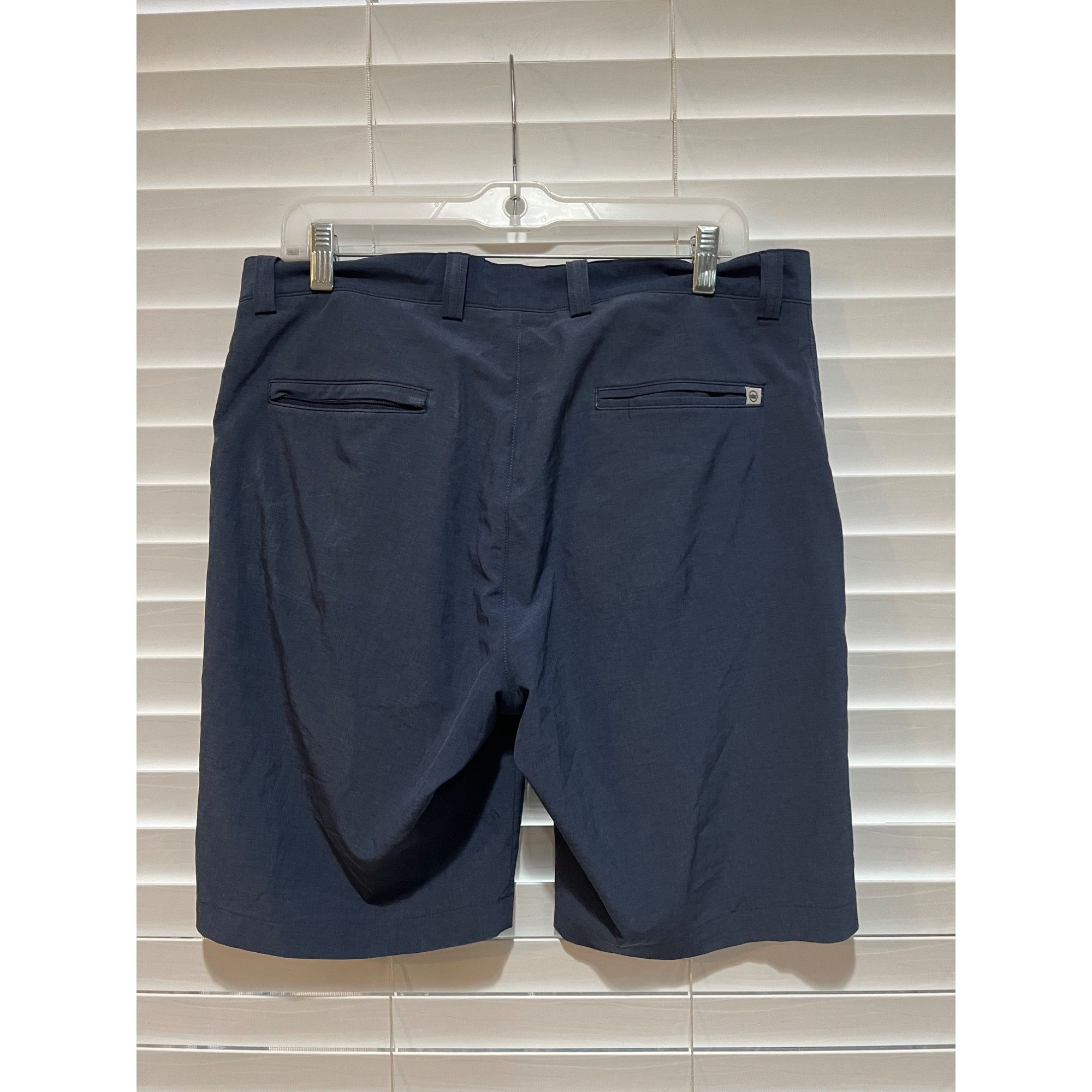 Peter Millar Peter Millar Performance Shorts - Size 33 Size US 33 - 3 Thumbnail