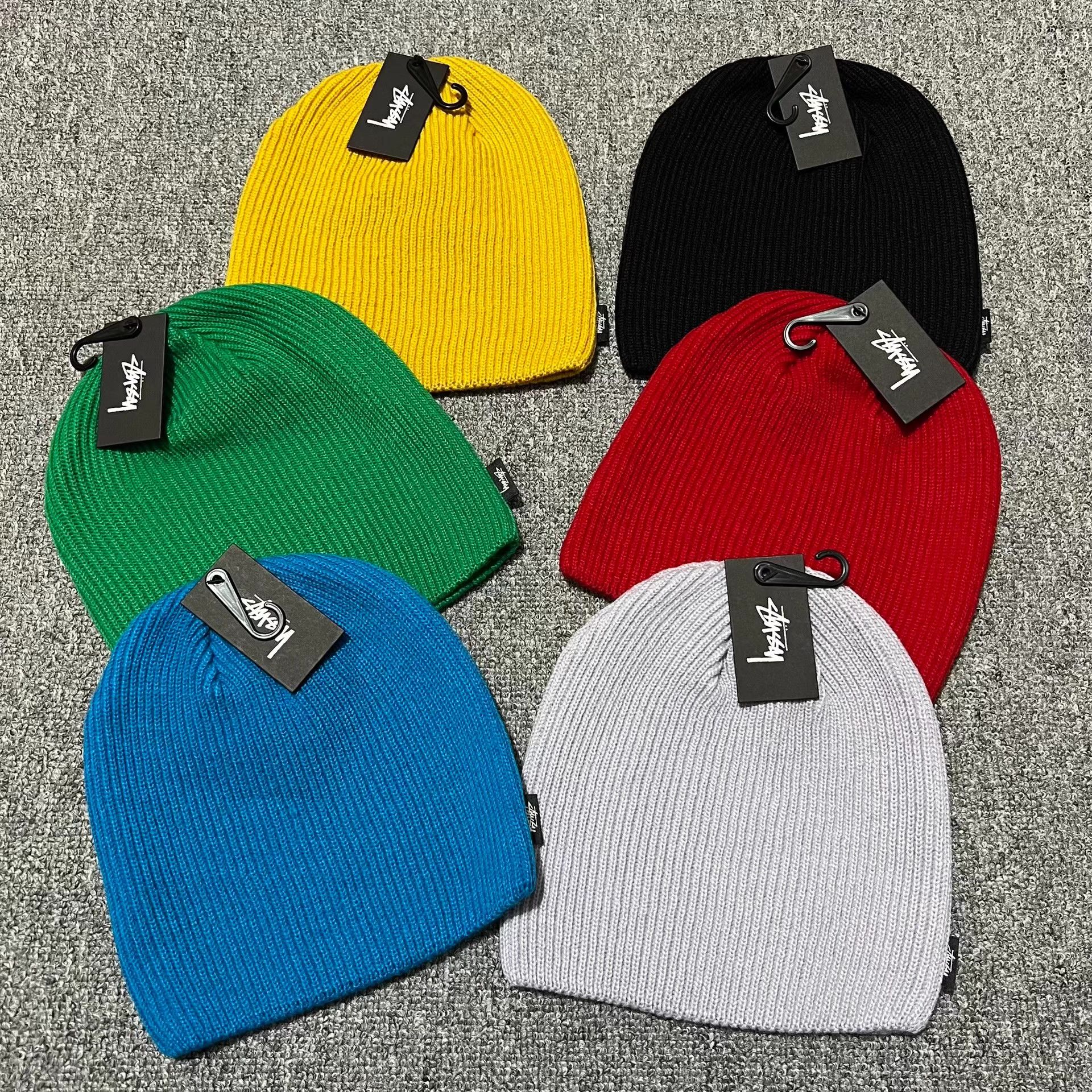 Stussy StussyClassic Solid Color Small Flag Label Knit Beanie Q7 Size ONE SIZE - 1 Thumbnail