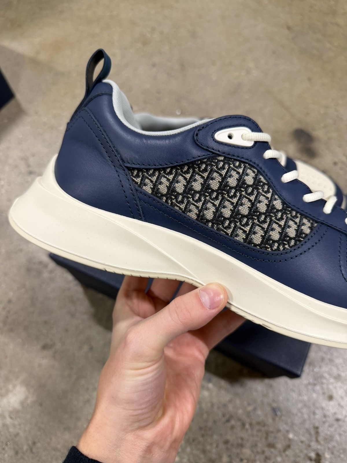 Dior Dior b25 Oblique Sneaker NEW 1200$ Size US 9.5 / EU 42-43 - 2 Thumbnail