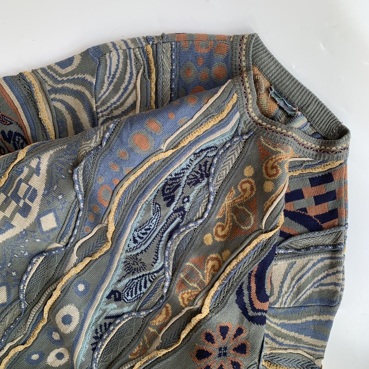 Vintage ❌SOLD OUT❌ Knitwear vintage 3D pattern coogi style Size US L / EU 52-54 / 3 - 4 Thumbnail