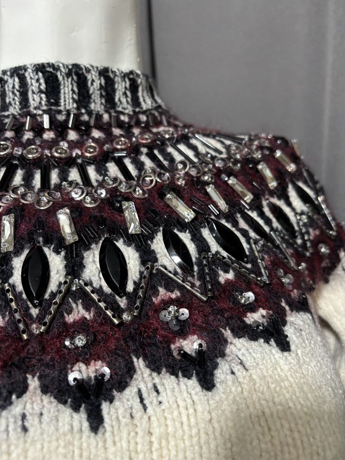 Gucci Pre Fall 2015 Heavy Embellished Yoke Design Knit Sweater Size S / US 4 / IT 40 - 5 Thumbnail