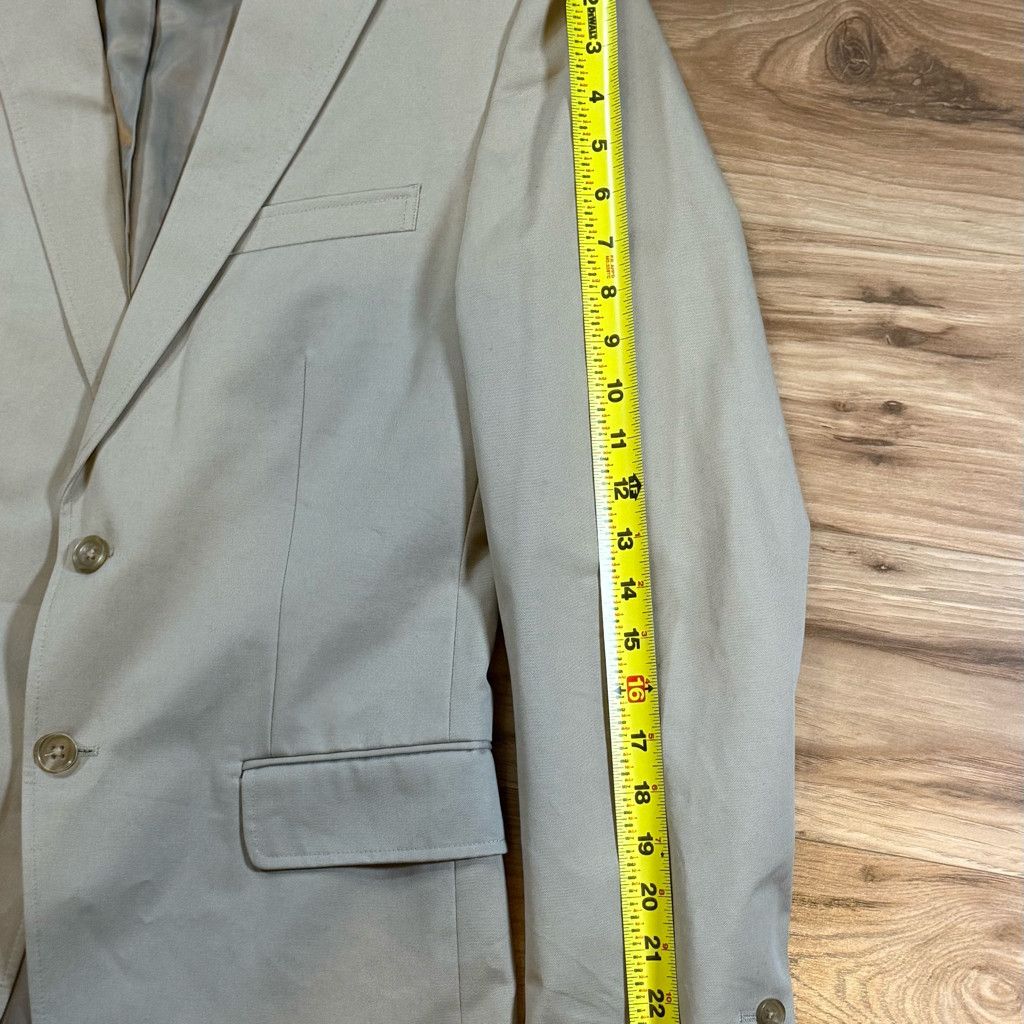 Banana Republic Banana Republic Men’s 38R Tan Modern Fit Blazer Size 38R - 8 Thumbnail