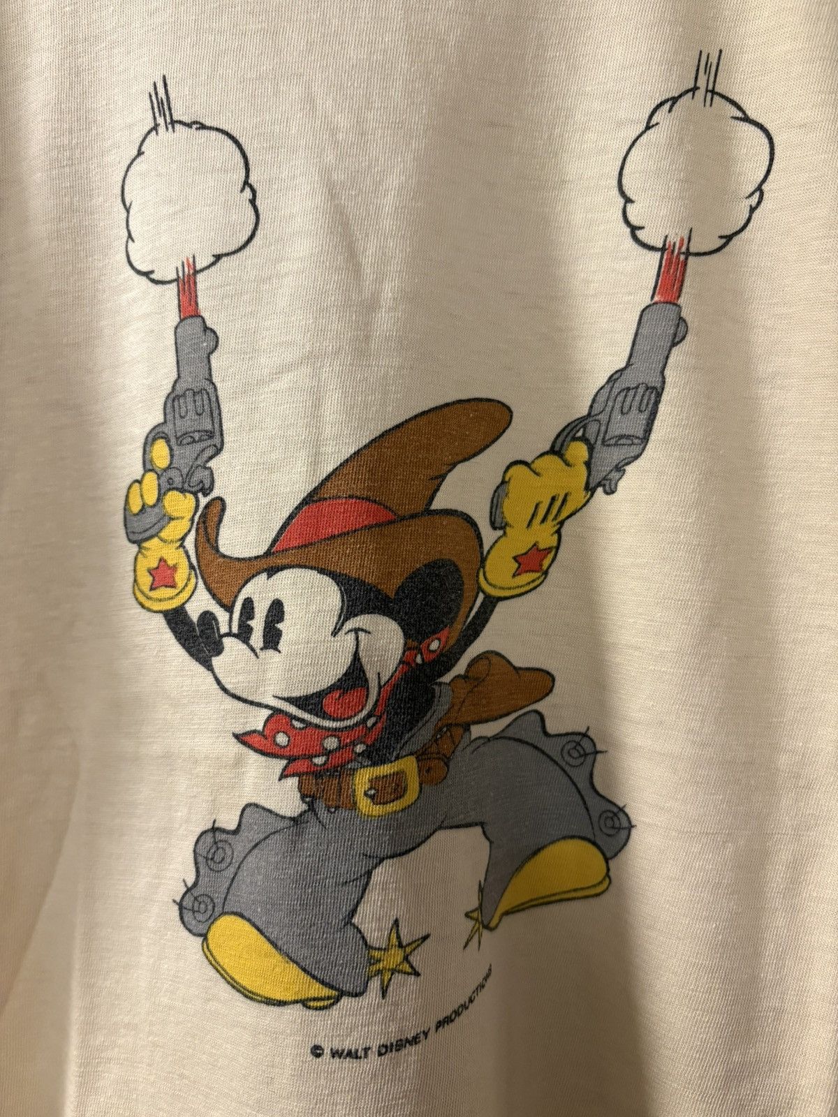 Vintage Vintage Disney Mickey Mouse two gun mickey 1970’s t-shirt Size US M / EU 48-50 / 2 - 2 Thumbnail