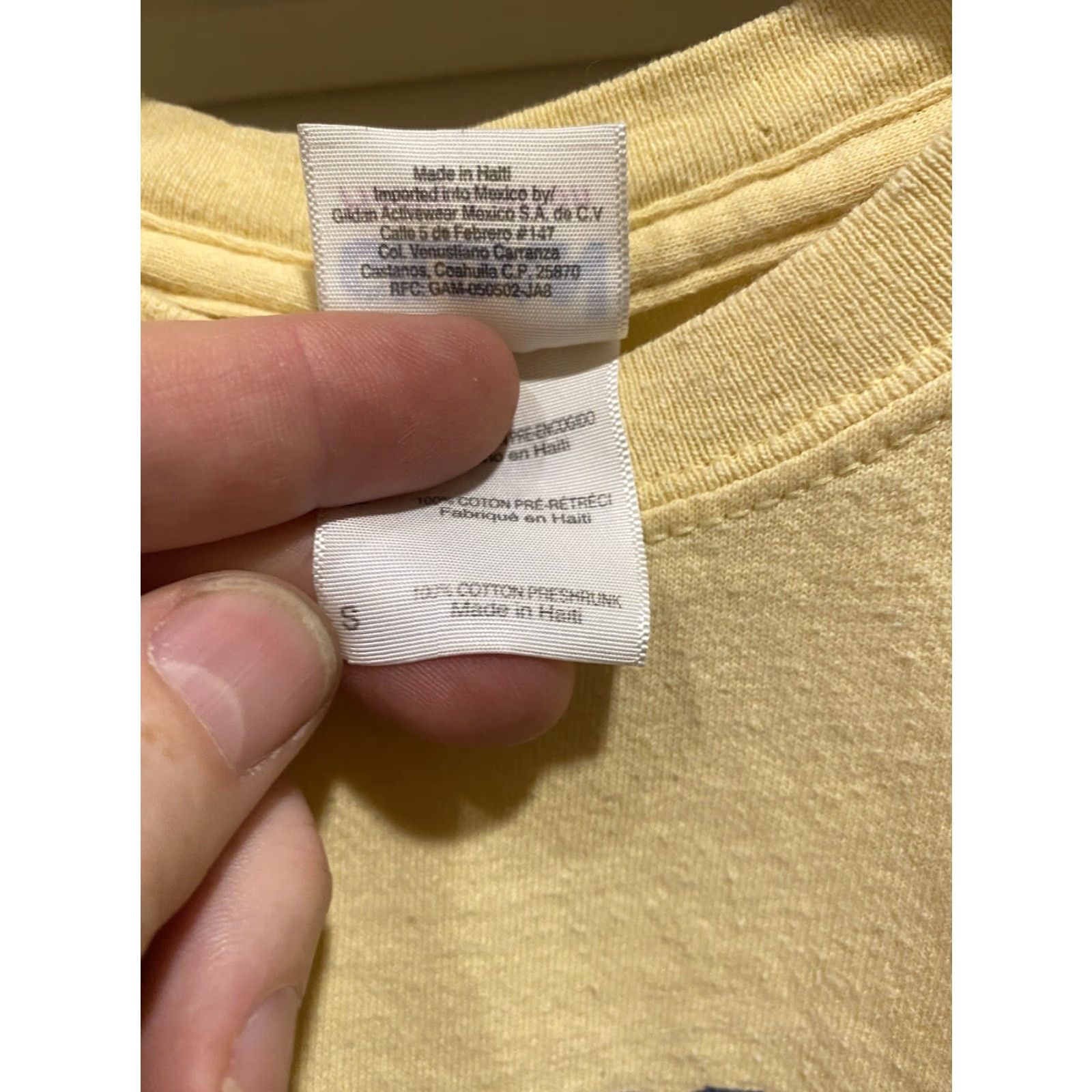 Gildan VINTAGE Vermont Cross Country Running Championship Yellow Short Sleeve S 2010 Shirt Womens Yellow Short Sleeve S 2010 Size 28" / US 6 / IT 42 - 5 Thumbnail