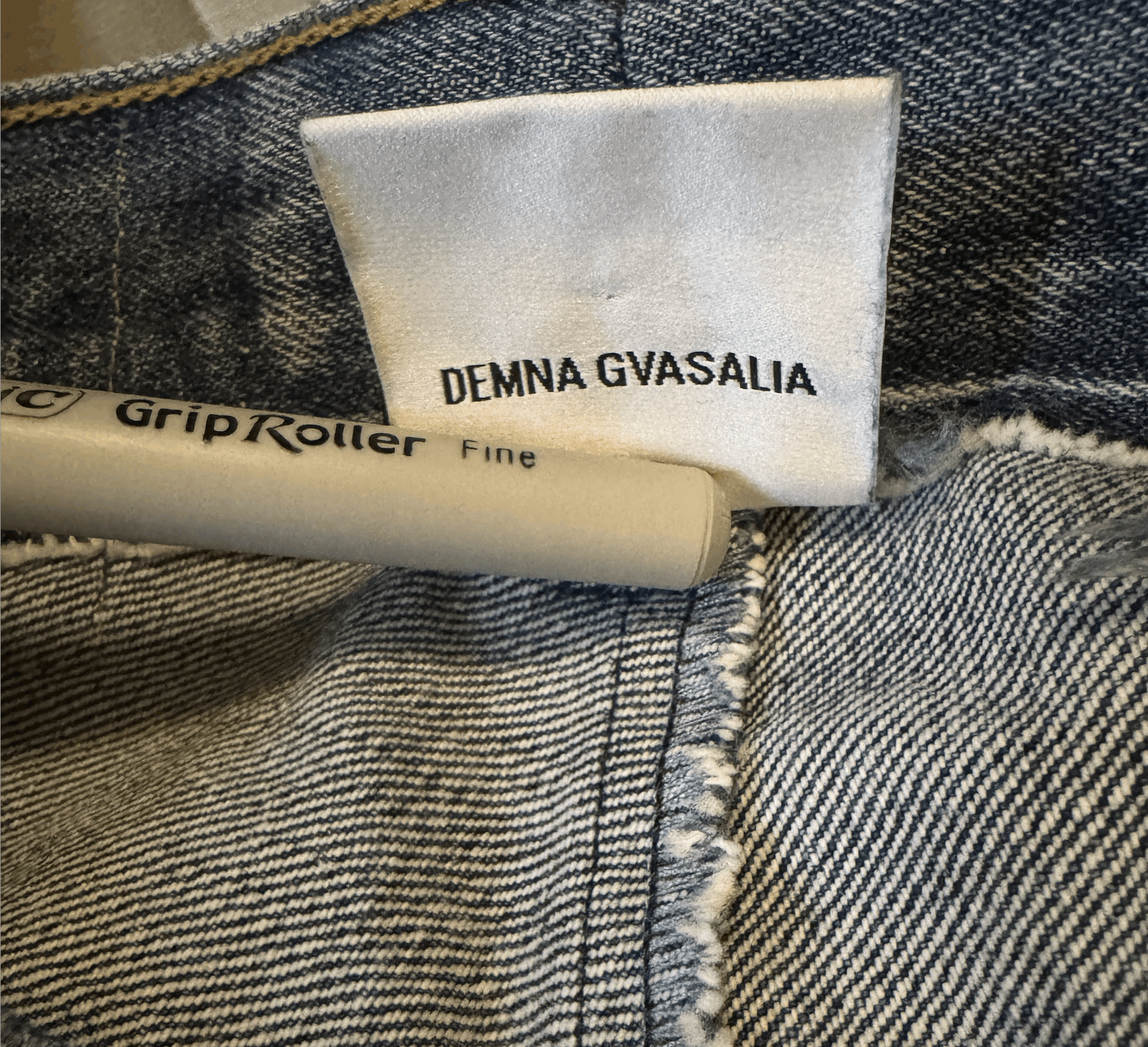 Levi's × Vetements Classic Reworked Jeans Size 30" / US 8 / IT 44 - 6 Thumbnail