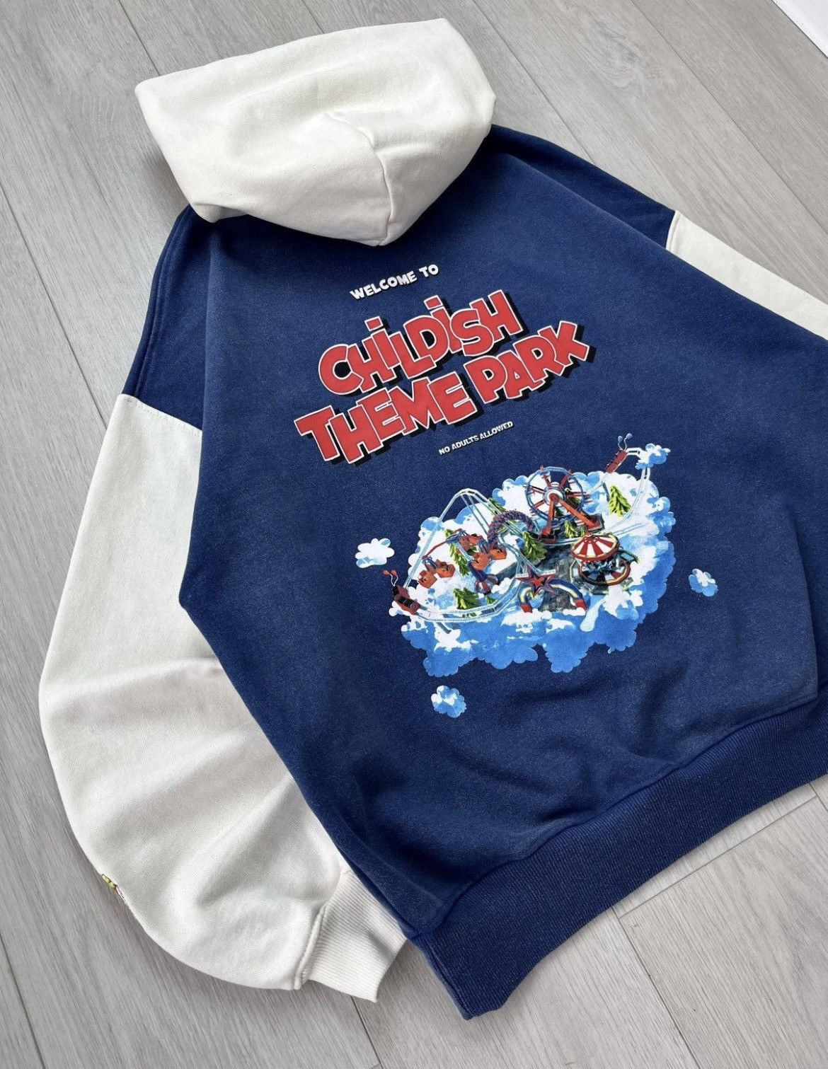 Japanese Brand Childish Boxy Fit TGF Theme Park Hoodie 00s Size US XS / EU 42 / 0 - 2 Thumbnail