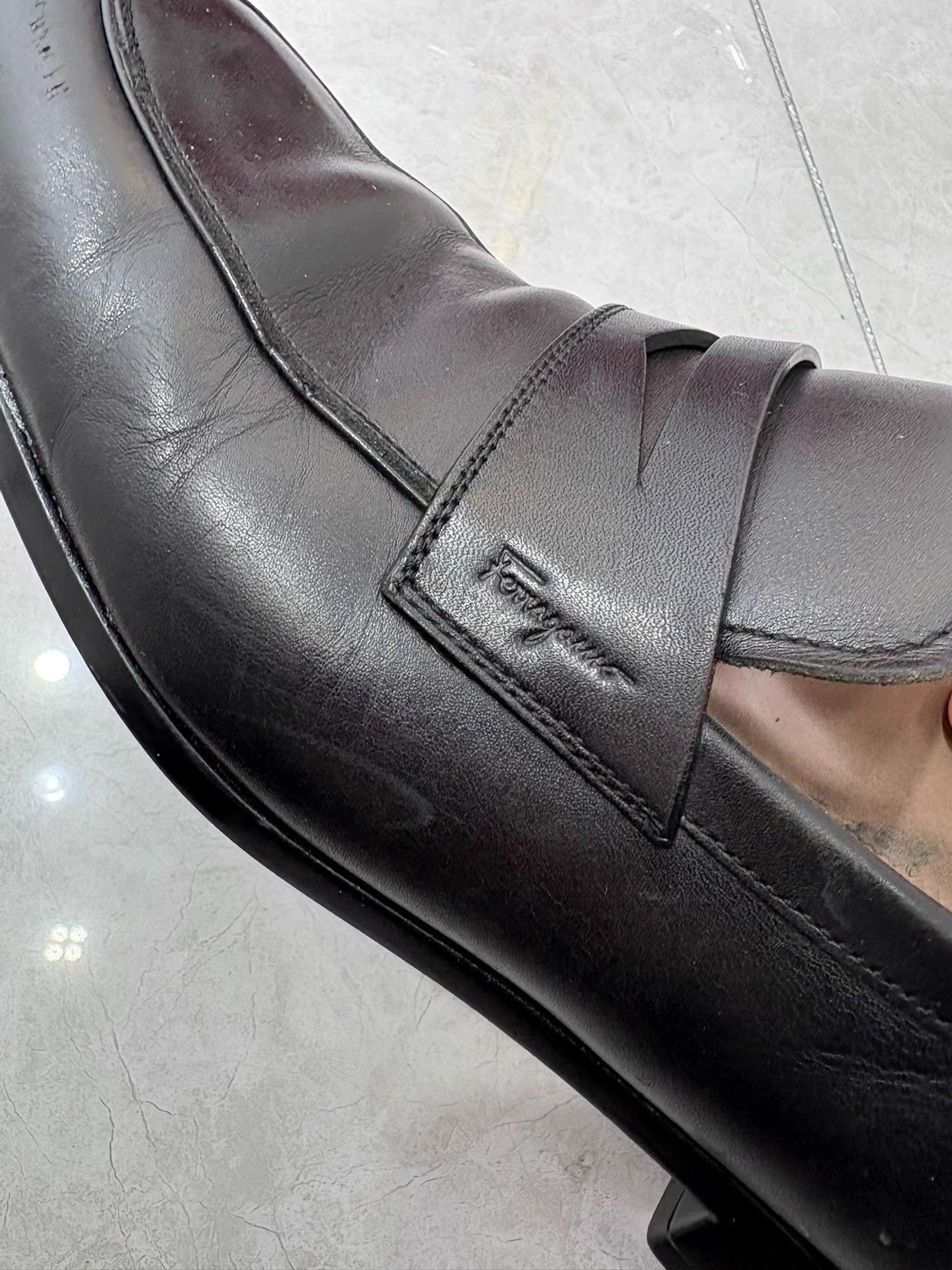Salvatore Ferragamo Ferragamo Men's Business Loafer Casual Leather Shoes K29 Size US 8 / EU 41 - 3 Thumbnail
