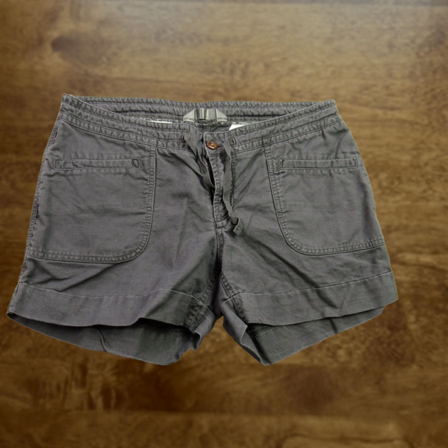The North Face The North Face Shorts Womens 12 Chino Lightweight Hiking Pockets Casual Gray Size 34" / US 12 / IT 48 - 1 Thumbnail