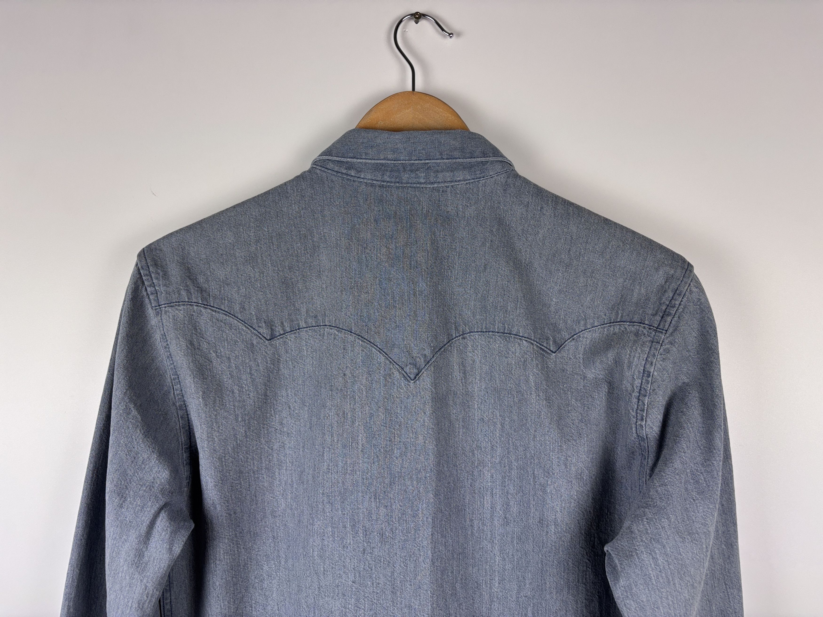 The Kooples The Kooples Fitted Long Sleeve Pearl Snap Denim Shirt M Size US M / EU 48-50 / 2 - 5 Thumbnail