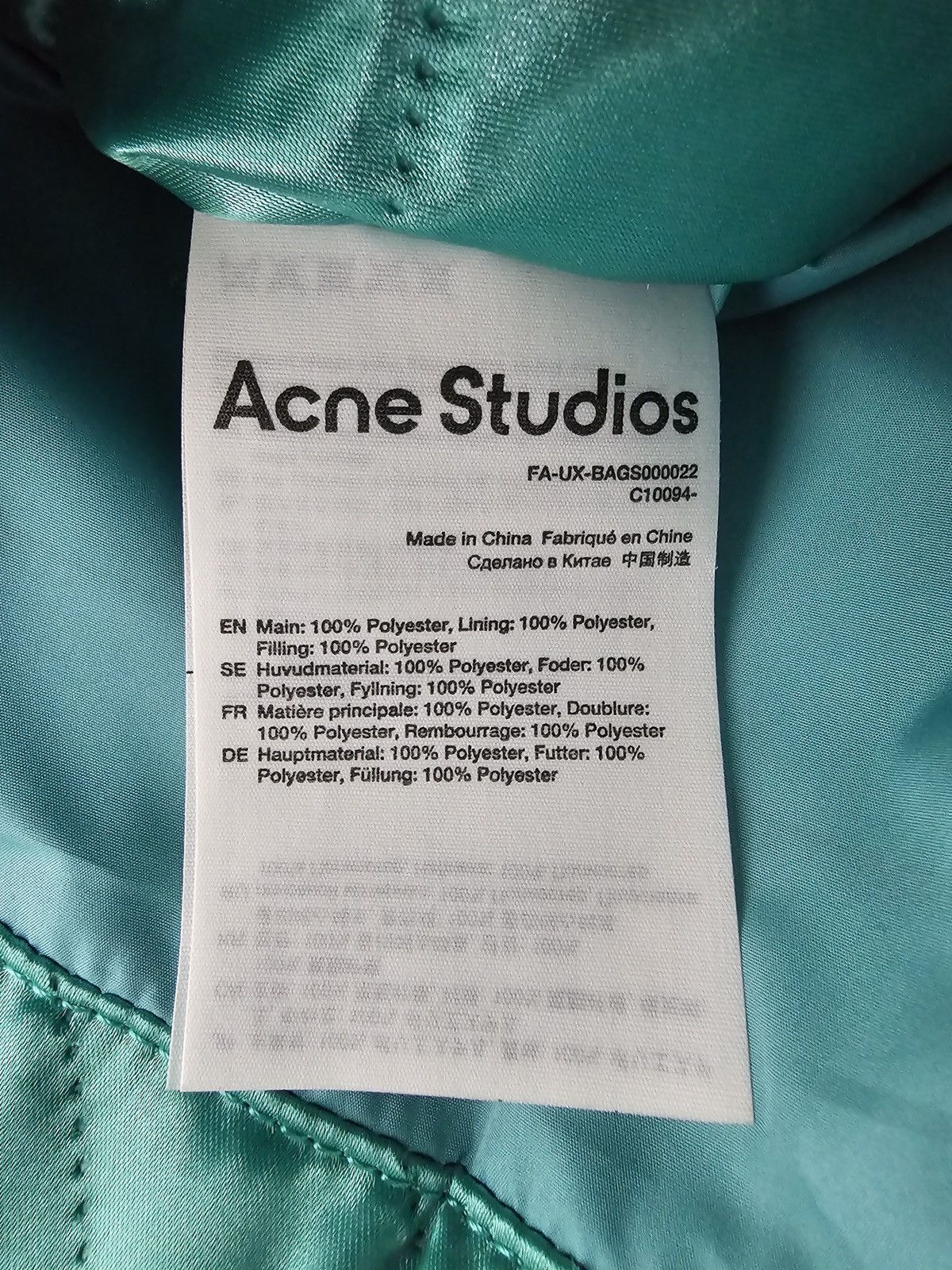 Acne Studios Quilted Face Logo Satin Tote Bag in Jade Green FW21 'Awa' Size ONE SIZE - 8 Thumbnail