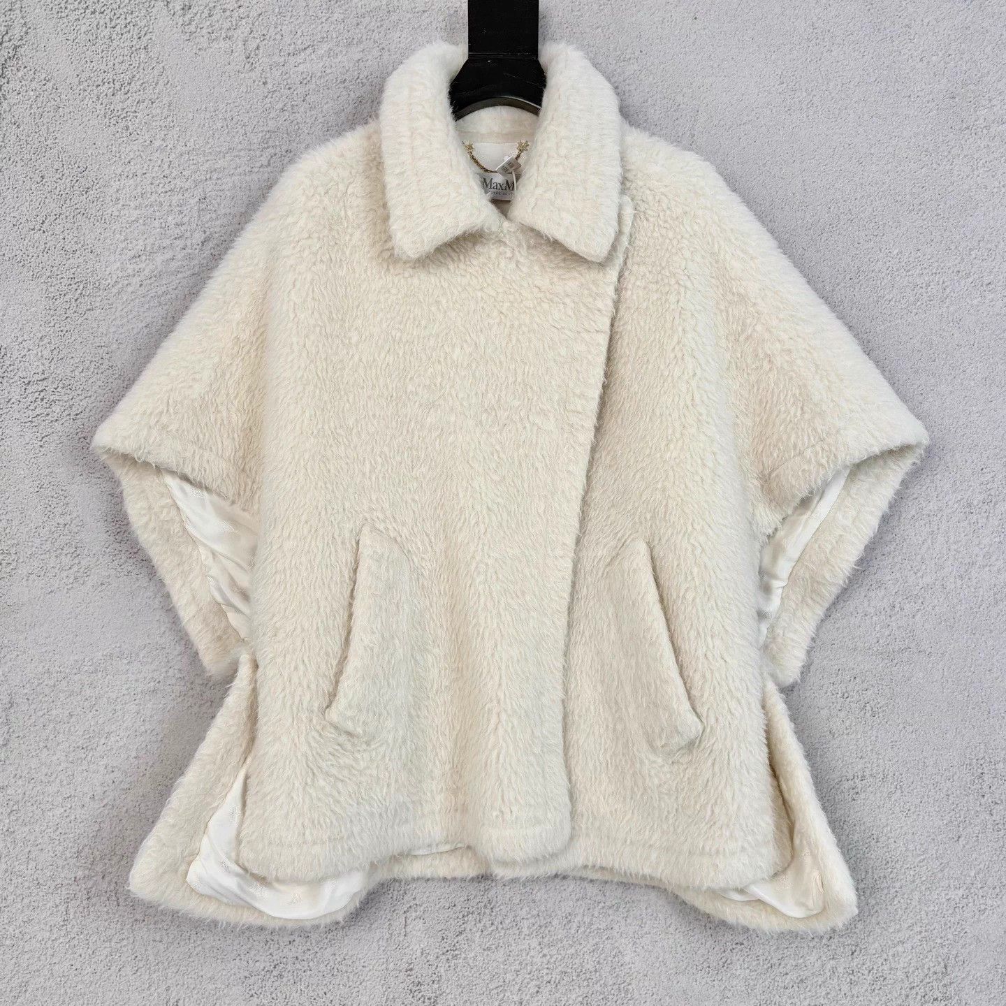 Max Mara Max Mara Teddy Cape Cream Size 4 New Size S / US 4 / IT 40 - 1 Thumbnail