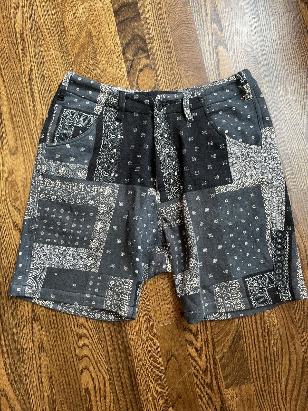 Japanese Brand × Liberaiders Liberaiders bandana shorts in black Size US 30 / EU 46 - 1 Thumbnail