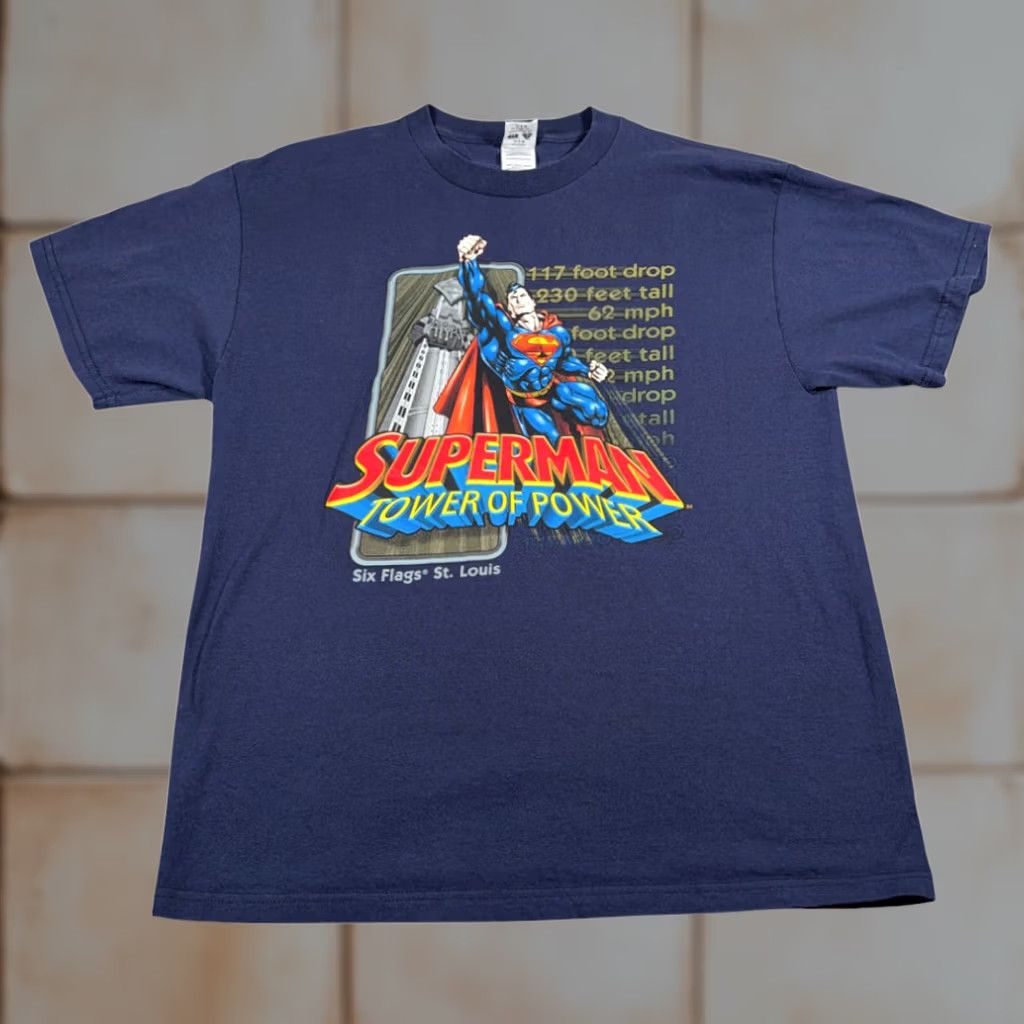 Vintage VINTAGE Superman Shirt Six Flags Men Large Blue T-Shirt Crew Neck Short Sleeve Cotton 21.5 Chest 27 Length Y2K Decade Urban USA Mens Size US L / EU 52-54 / 3 - 1 Thumbnail