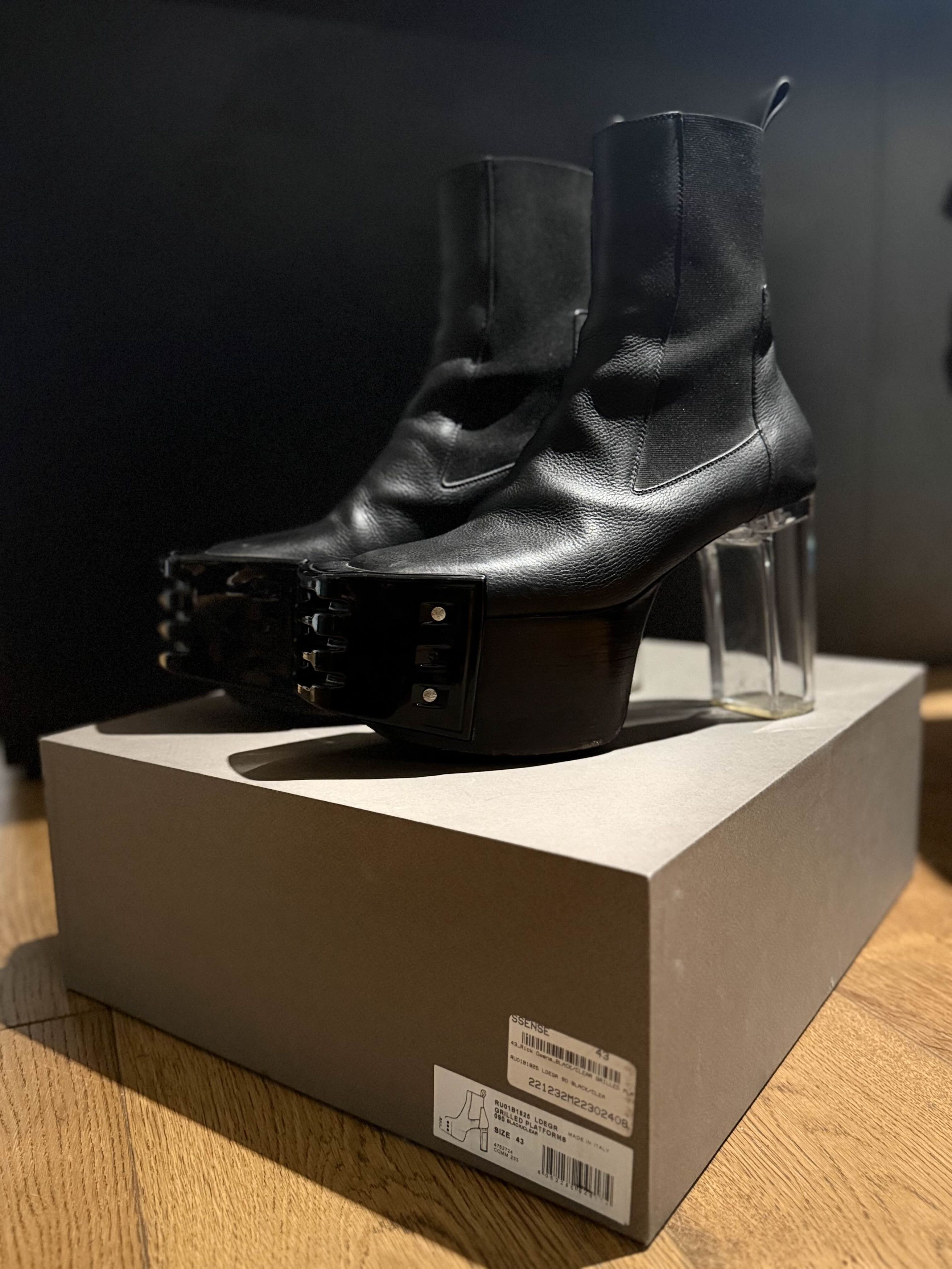 Rick Owens Minimal Grill boots キスブーツ Grilled Kiss Boots in Black/Clear – SVRN