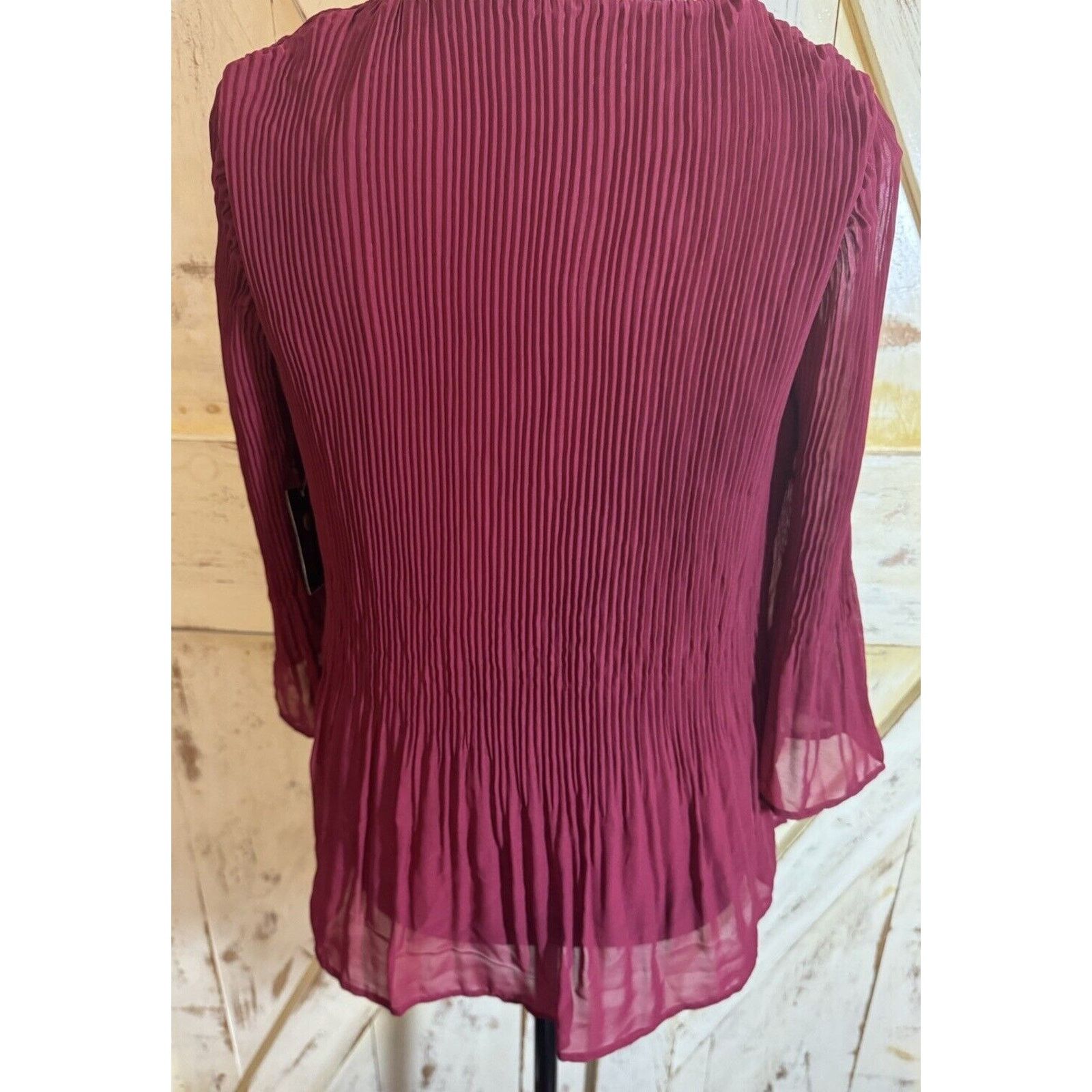 Other JM Collection Burgundy Chiffon Pleated Tunic 3/4 Bell Sleev Size XS / US 0-2 / IT 36-38 - 10 Thumbnail