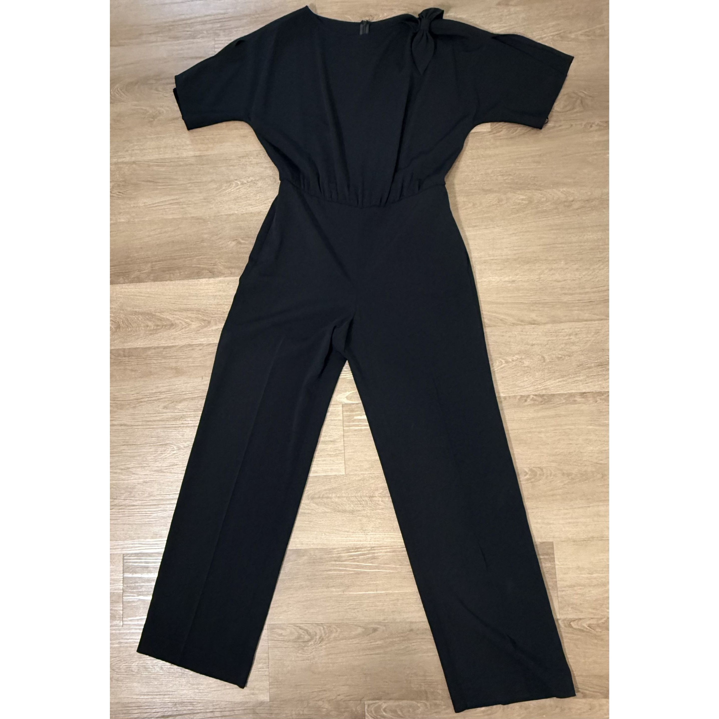 St. John St. John Black Wide-Leg Jumpsuit With Bow Detail Party Cockt Size 30" / US 8 / IT 44 - 1 Thumbnail