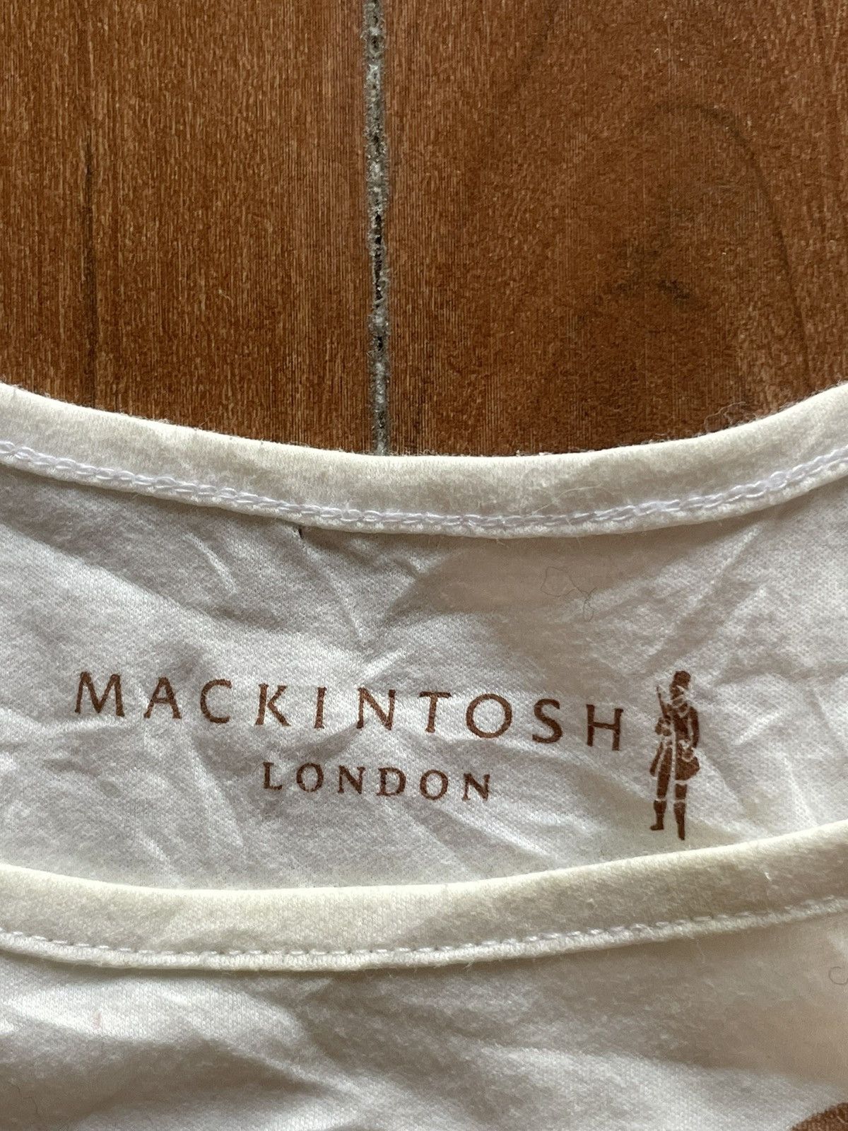 Mackintosh Mackintosh London Flower TShirt Size XS / US 0-2 / IT 36-38 - 2 Thumbnail