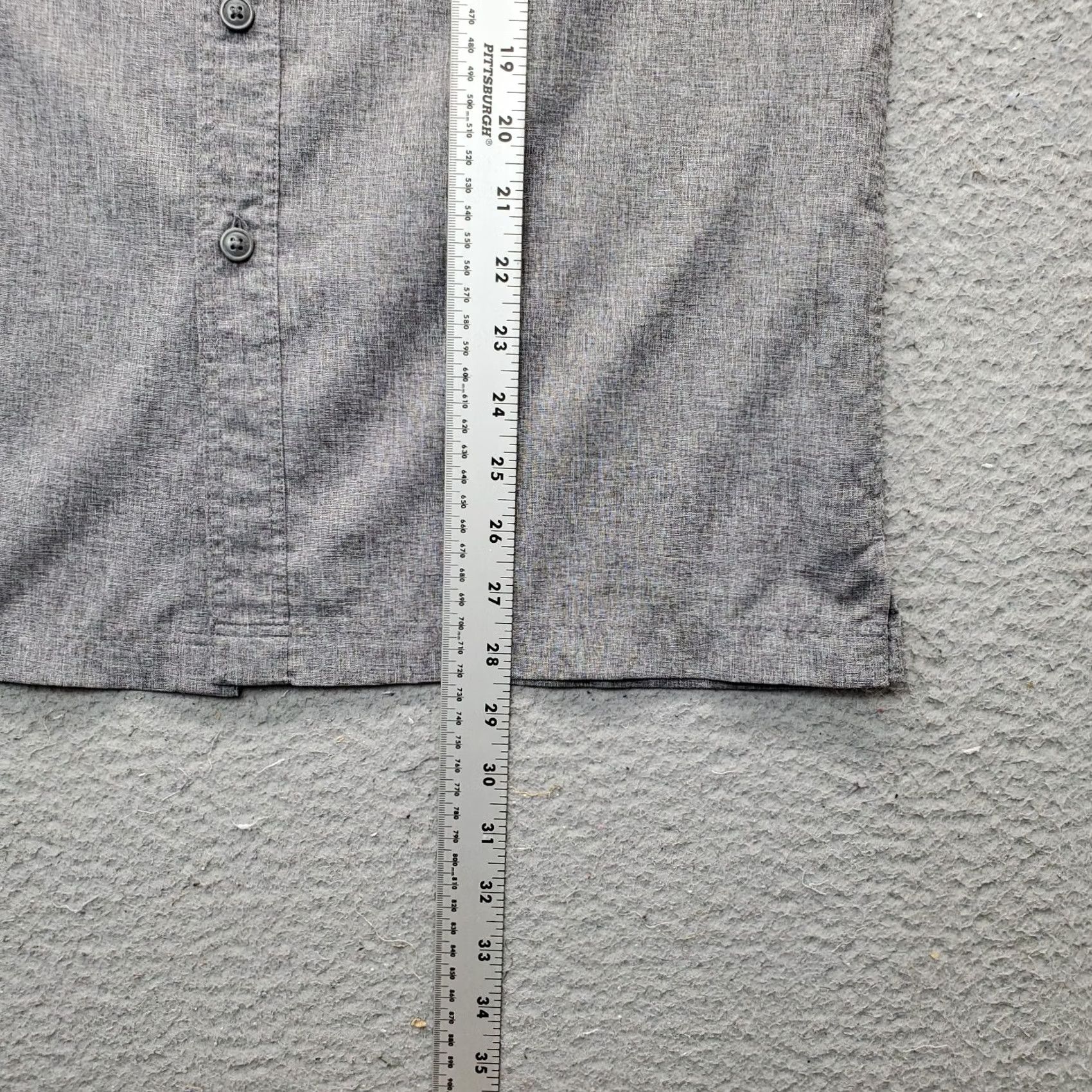 Croft & Barrow Croft & Barrow Button-Up Shirt Men Size S Gray Quick Dry Chest Pocket Slit Detail Size US S / EU 44-46 / 1 - 4 Thumbnail