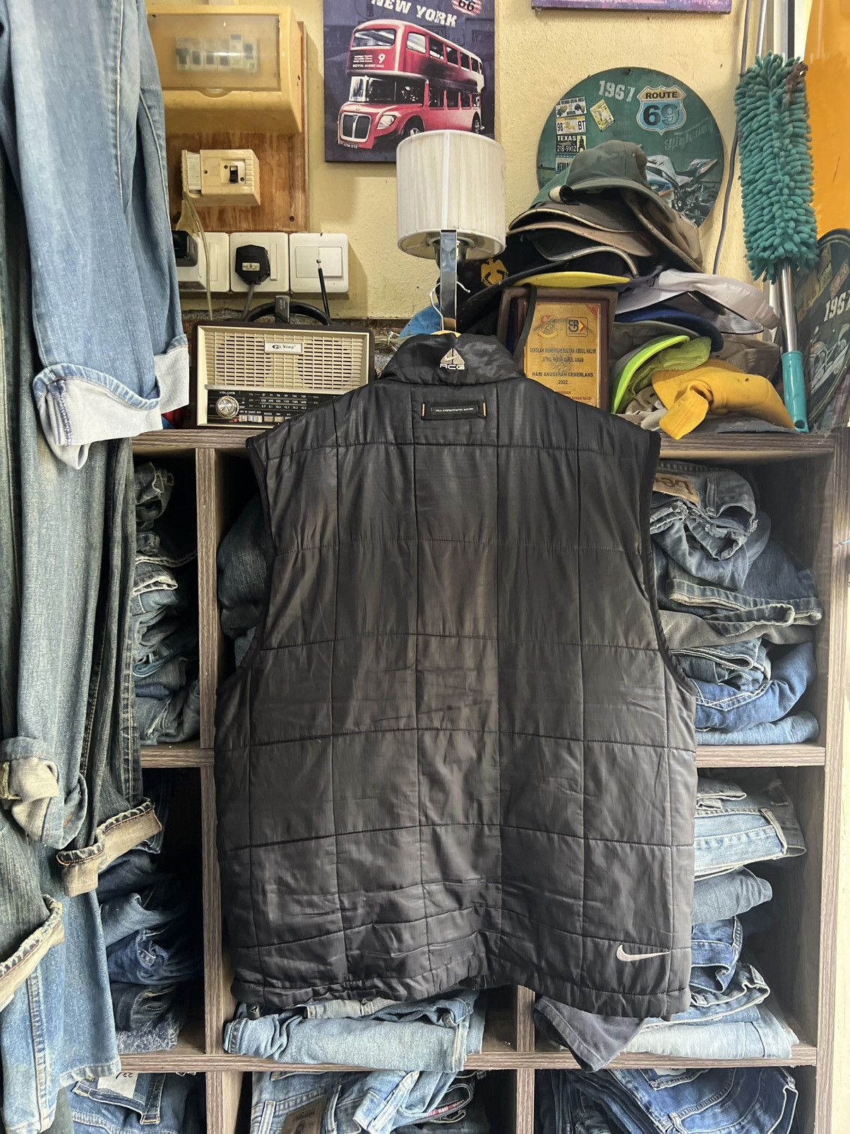 Nike ACG 🔥Vintage Nike ACG Primaloft Quilted Vest Size US L / EU 52-54 / 3 - 3 Thumbnail