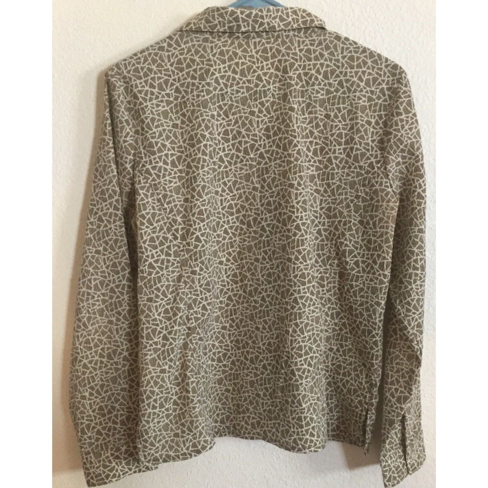 Vintage Christopher & Banks Button-Up Shirt Women M Long Sleeve Brown Geometric Pockets Stretch Size M / US 6-8 / IT 42-44 - 3 Thumbnail