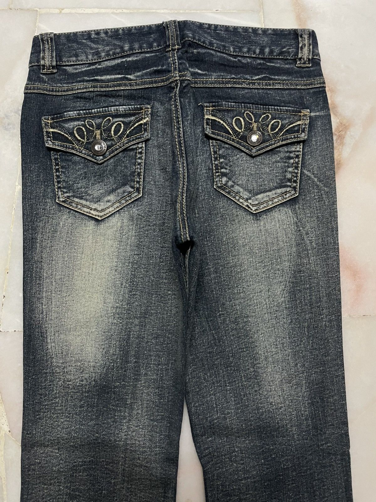 Tornado Mart 💥Insane💥Flared 90s Style Japanes Washed Whisker Bootcut Jean Size 27" / US 4 / IT 40 - 9 Thumbnail
