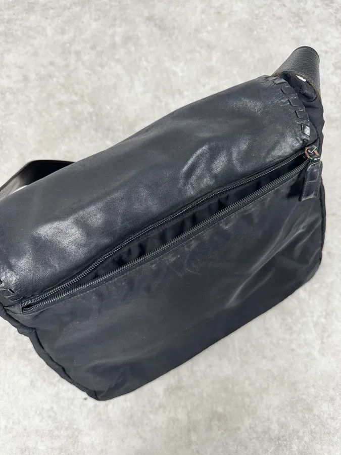Prada 2000s Prada Black Buckles Nylon & Leather Messenger Bag Size ONE SIZE - 12 Thumbnail