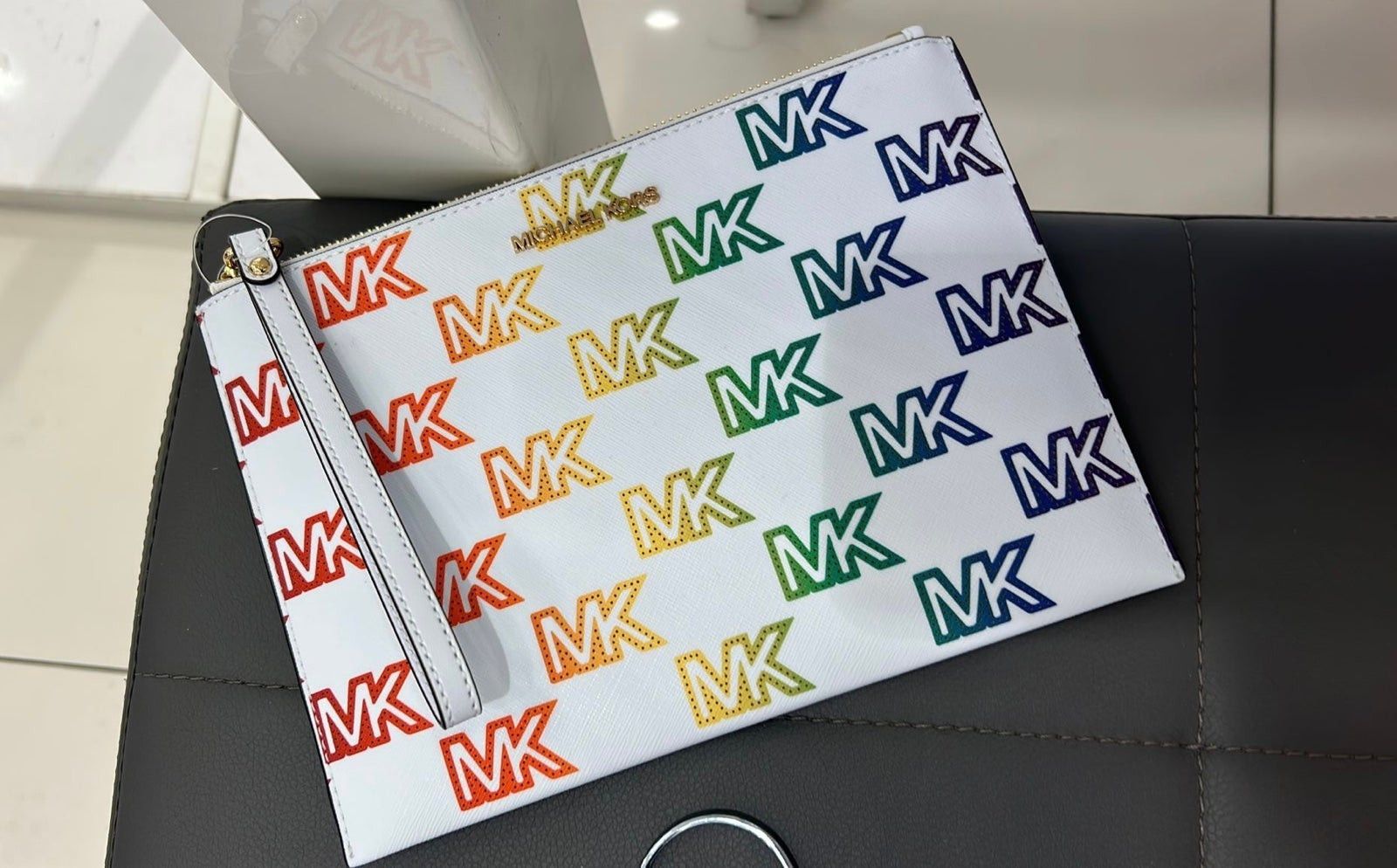 Michael kors XL zip clutch wristlet optic white multi Rainb