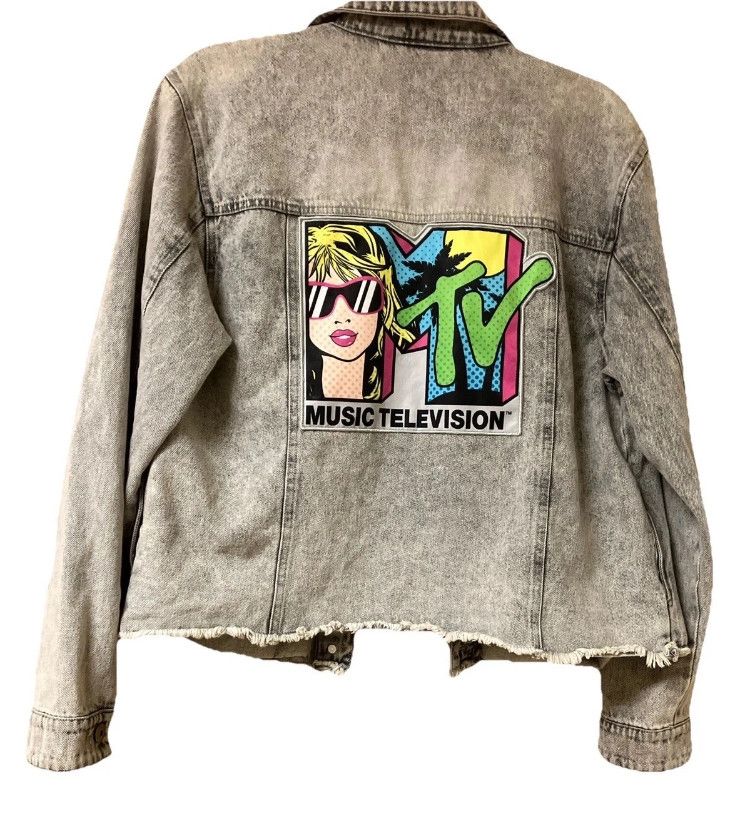 MTV VTG STYLE Distressed Denim Jacket Embroidered L 11/13
