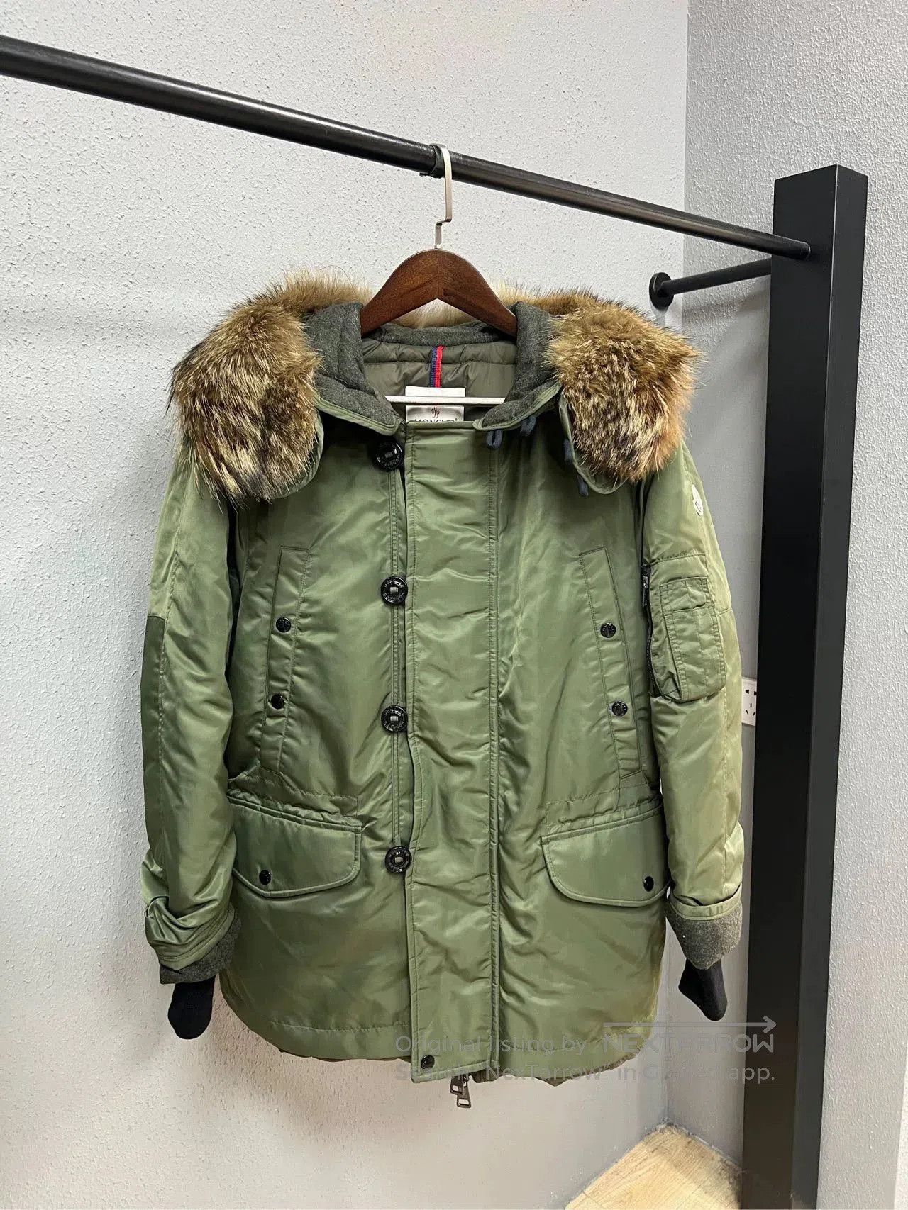 Moncler moncler green fur collar down jacket. Size US M / EU 48-50 / 2 - 1 Thumbnail