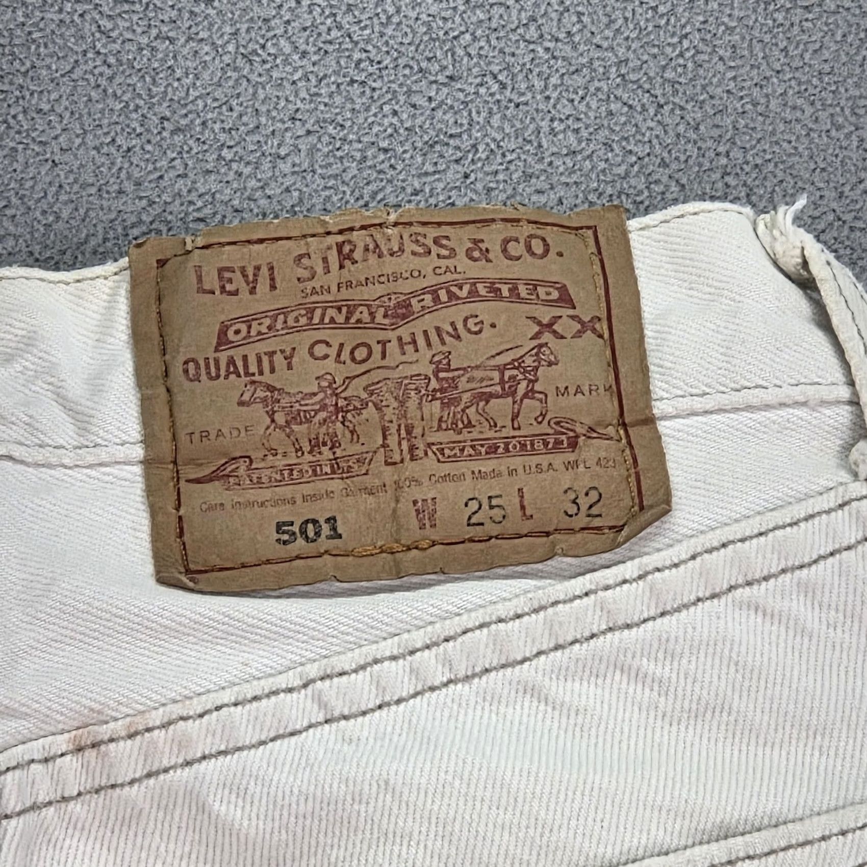 Levi's VINTAGE Levi's 501 Jeans Womens White Button Fly 20x27 90s Fits Regular High Rise Denim 100% Cotton United States Womens Size 42" / US 20 - 3 Thumbnail
