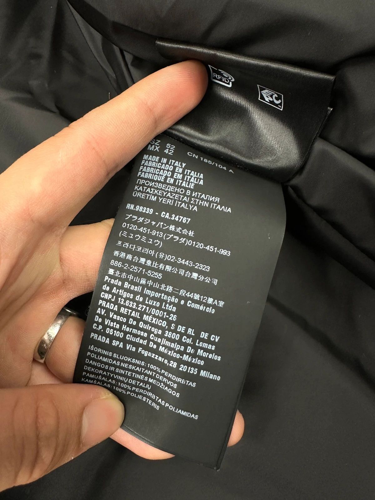 Prada Prada Milano FW2020 Black Padded Re-Nylon Jacket Size US L / EU 52-54 / 3 - 15 Thumbnail