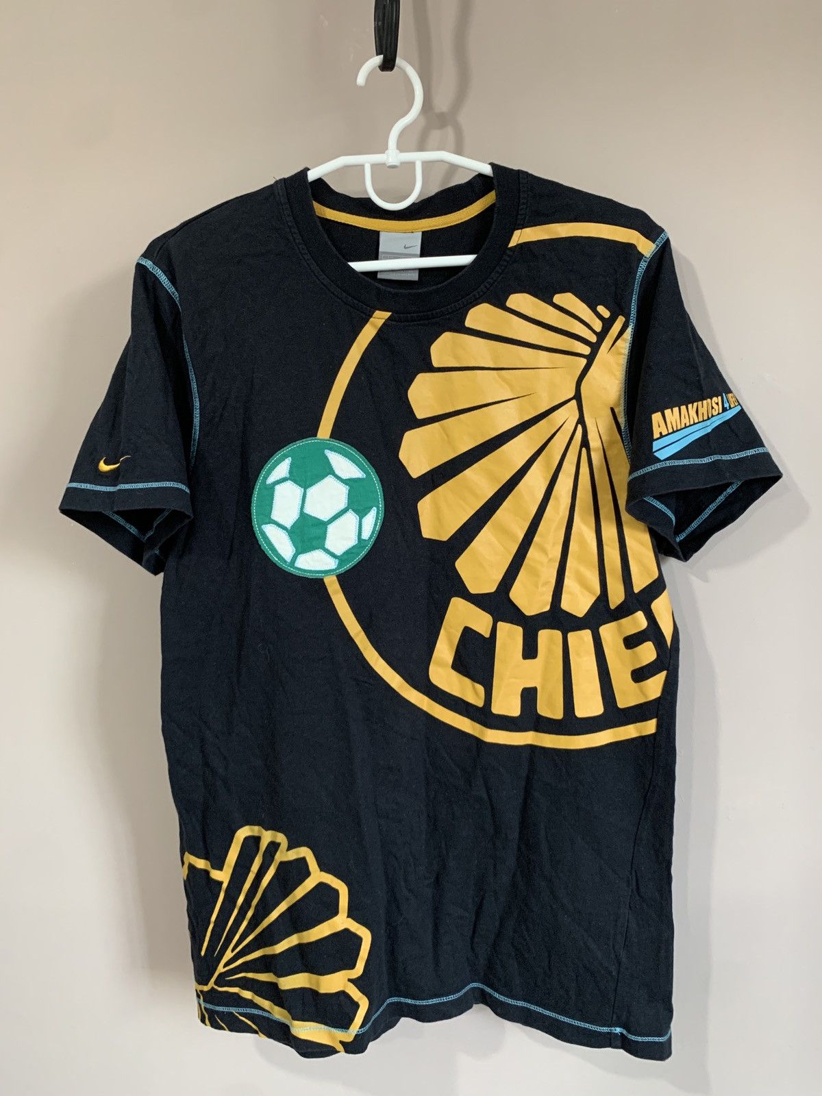Nike × Vintage Kaizer Chiefs Football T Shirt Nike Soccer Size M Size US M / EU 48-50 / 2 - 1 Thumbnail
