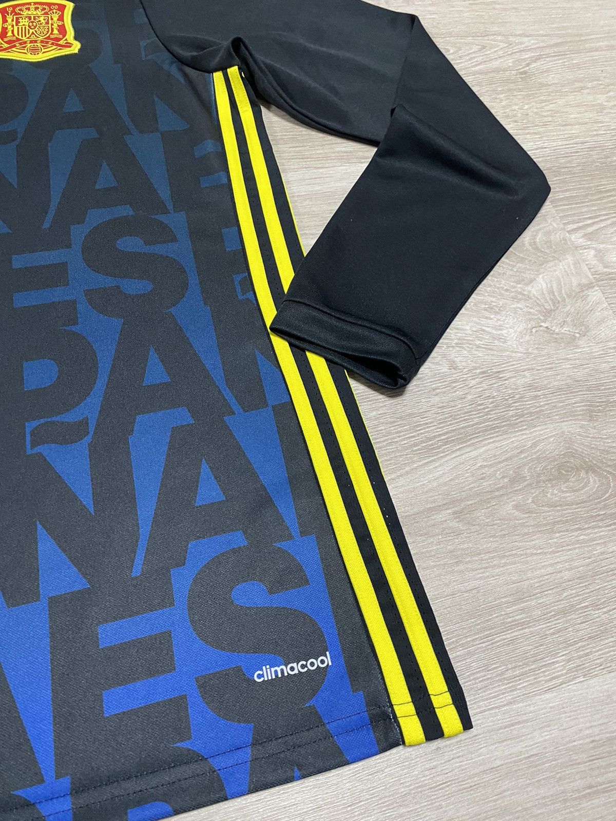 Adidas Adidas National Team Spain Longsleeve 2015 away Size L Size US L / EU 52-54 / 3 - 4 Thumbnail