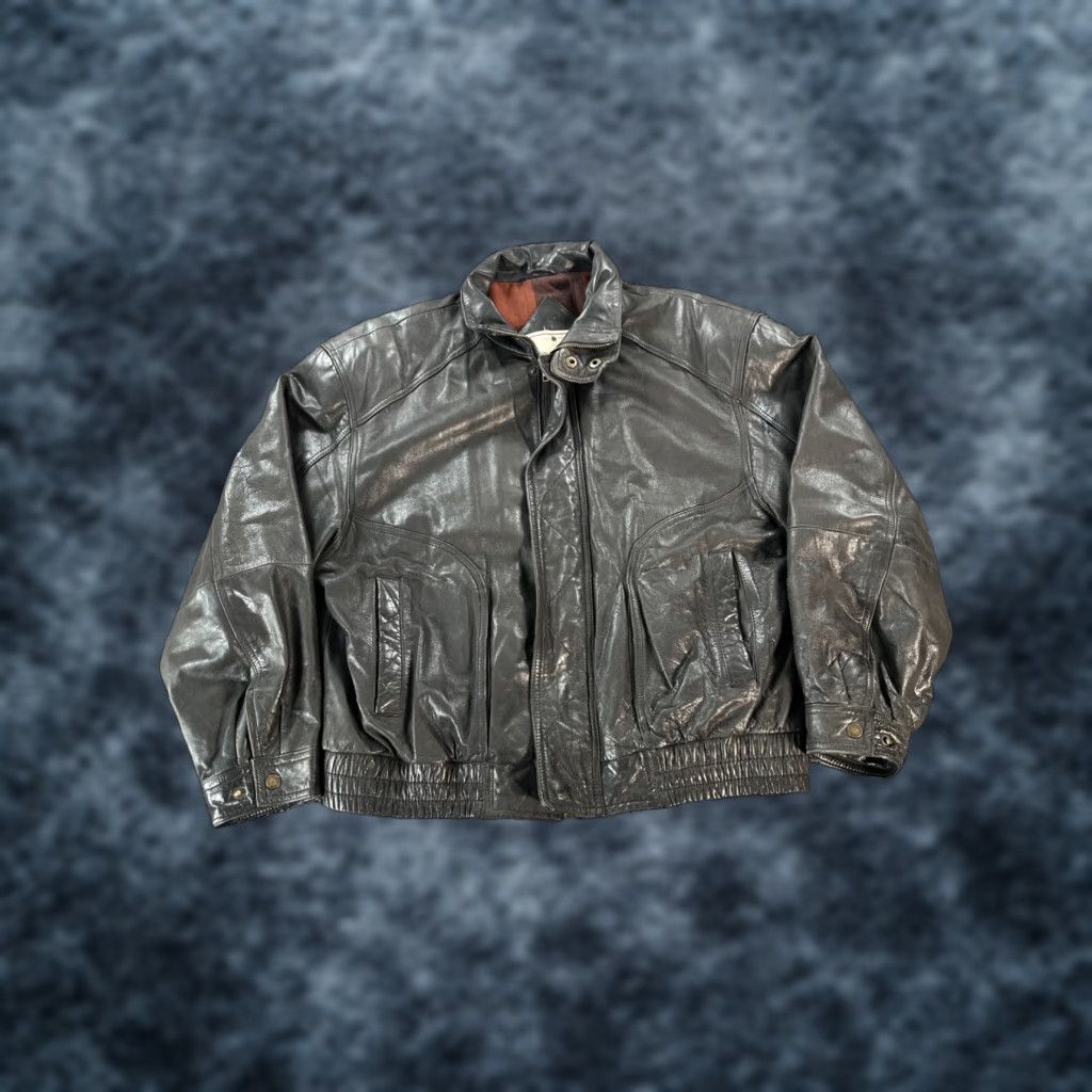 Vintage VINTAGE John Ashford Leather Bomber Jacket Mens L Black 90s Flight Aviator Lined Full Zip Pockets Size US L / EU 52-54 / 3 - 1 Thumbnail