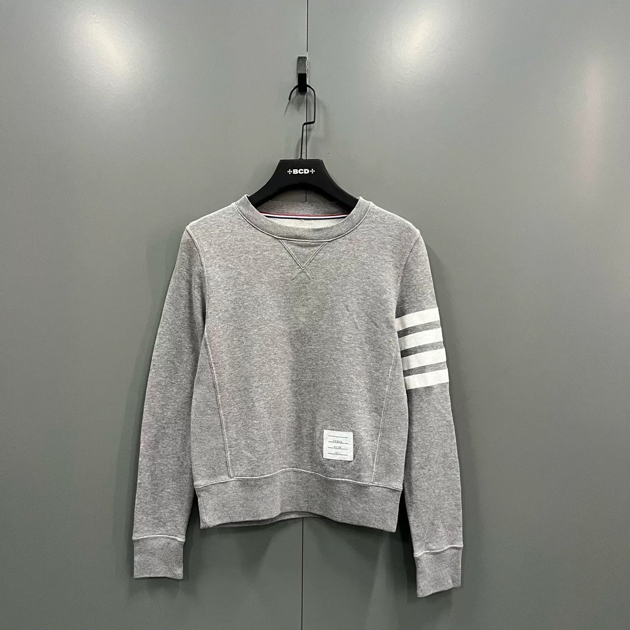 Thom Browne thom browne classic gray striped sweatshirt Size US XXS / EU 40 - 1 Thumbnail