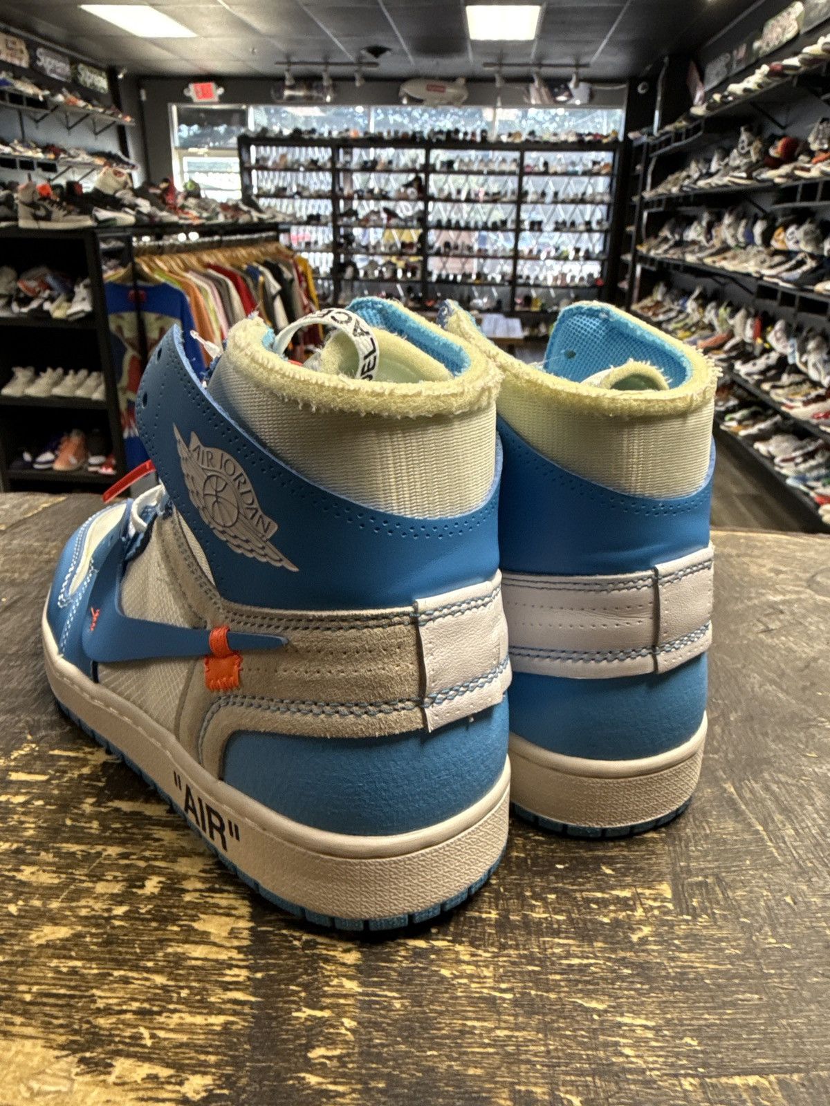 Jordan Brand × Off-White Air Jordan 1 x Off-White UNC Size 9.5 New Size US 9.5 / EU 42-43 - 11 Thumbnail