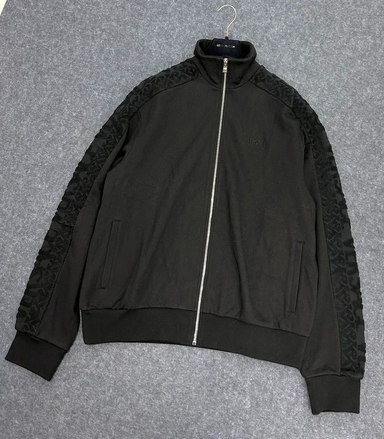 Versace Versace Black jacket and sweatshirt Size US XL / EU 56 / 4 - 5 Thumbnail