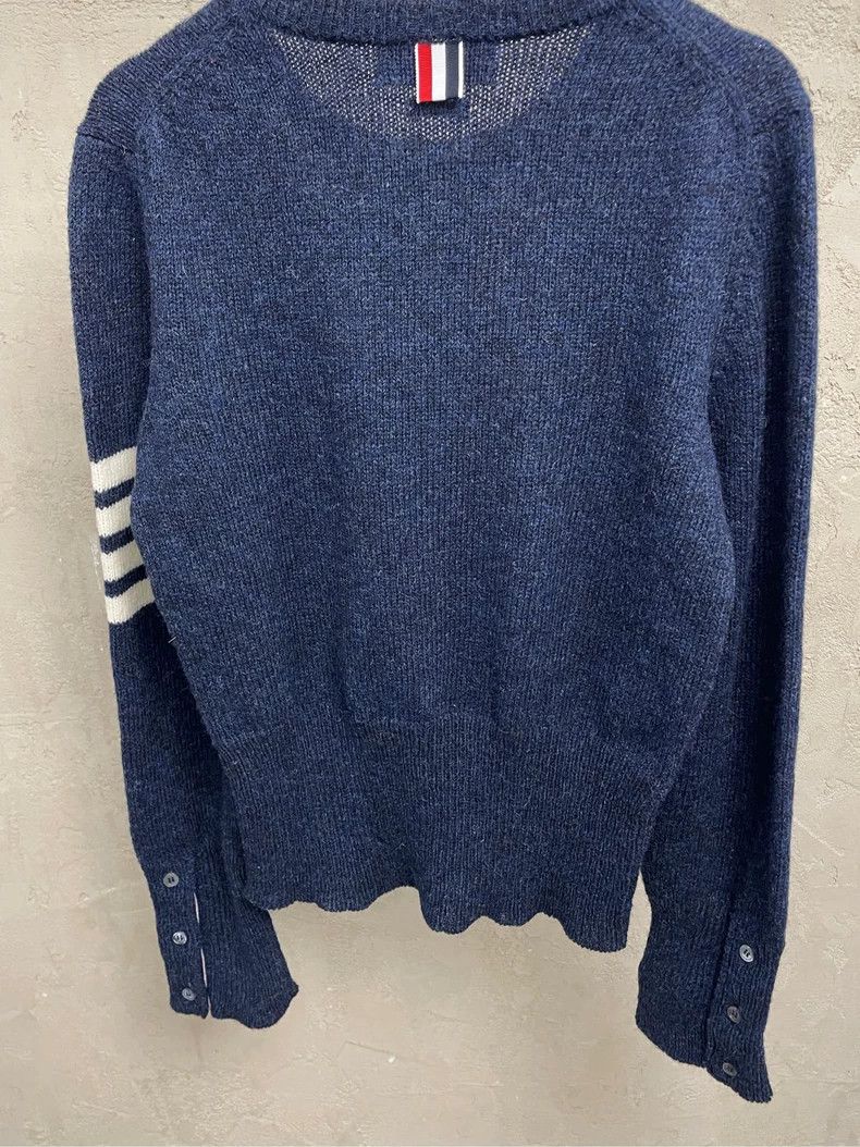 Thom Browne Thom browne Dark blue four-striped round-neck wool sweater Size US XS / EU 42 / 0 - 4 Thumbnail