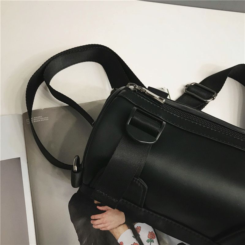 Japanese Brand Utility grunge buckle crossbody shoulder bag pouch bag Size ONE SIZE - 9 Thumbnail