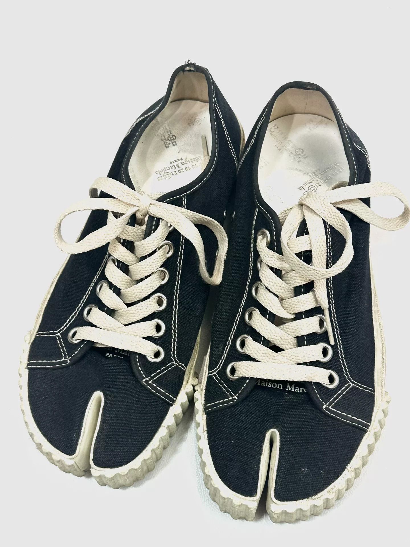 Maison Margiela Maison Margiela Tabi Split-Toe Canvas Shoes Size US 6 / IT 36 - 1 Thumbnail