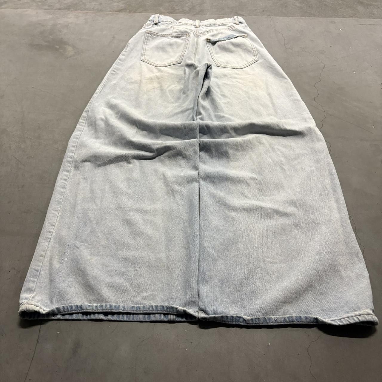 Vintage Crazy Vintage Y2K/2000s Super Baggy Wideleg Ripped Light Wash Skater Streetwear Denim Jeans! Size US 26 / EU 42 - 4 Thumbnail