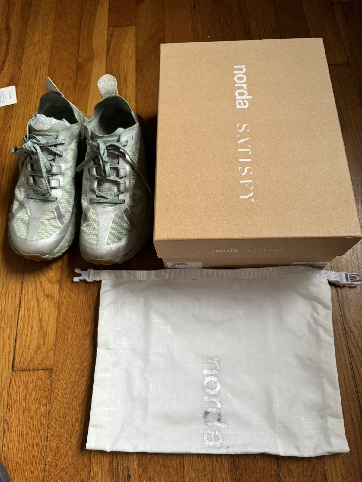 Satisfy × norda Norda 001 X Satisfy shoes Size US 7 / EU 40 - 6 Thumbnail