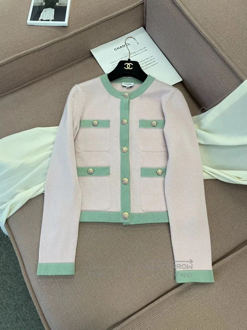 Chanel Chanel Pink Diamond Button Knit Cardigan. Size US XS / EU 42 / 0 - 1 Thumbnail